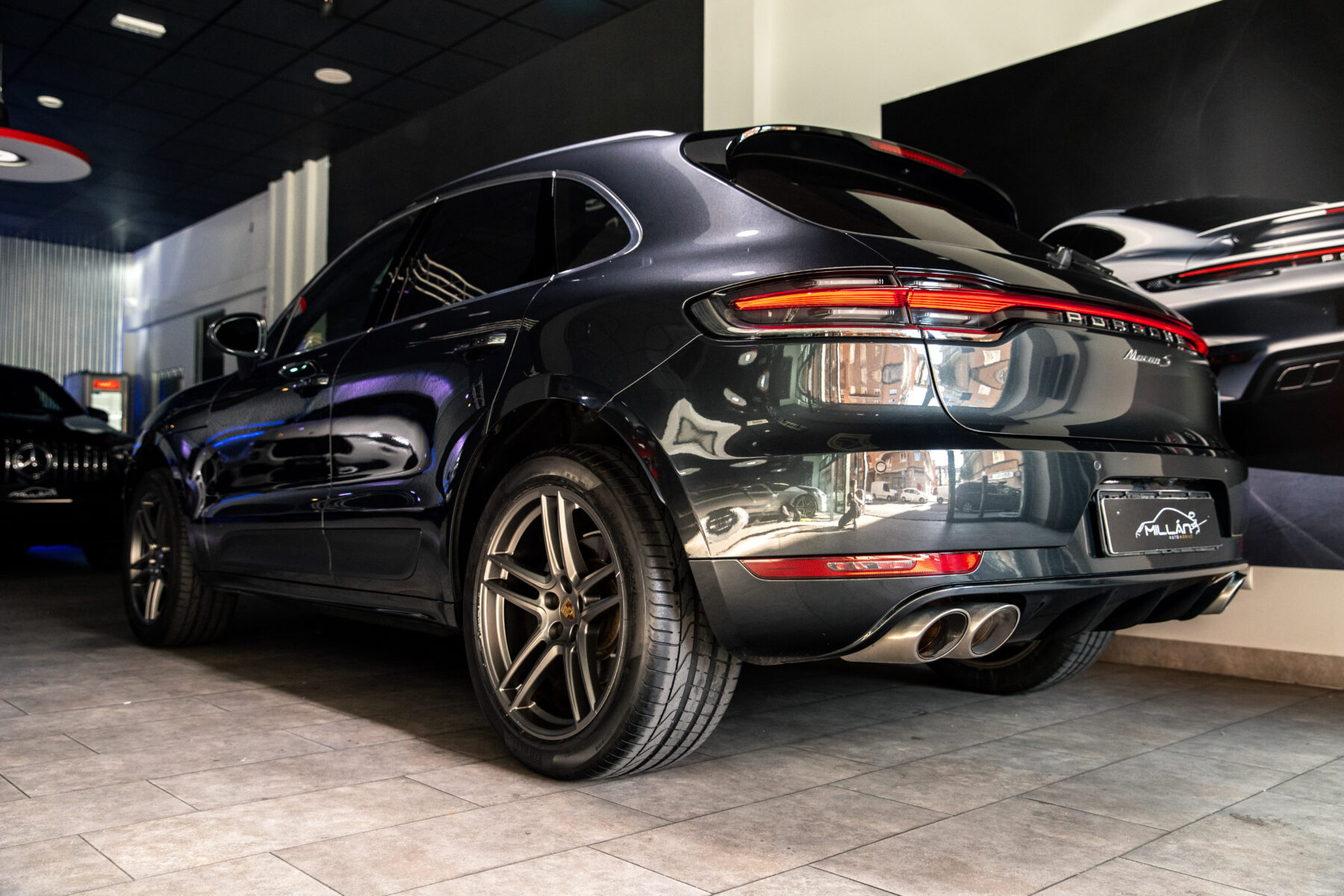 PORSCHE Macan S