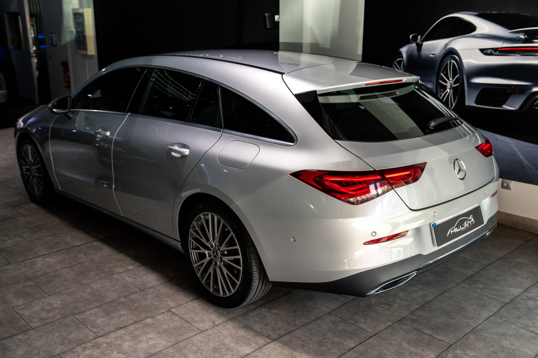 MERCEDES-BENZ MERCEDES-BENZ CLA CLA 180 D DCT Shooting Brake