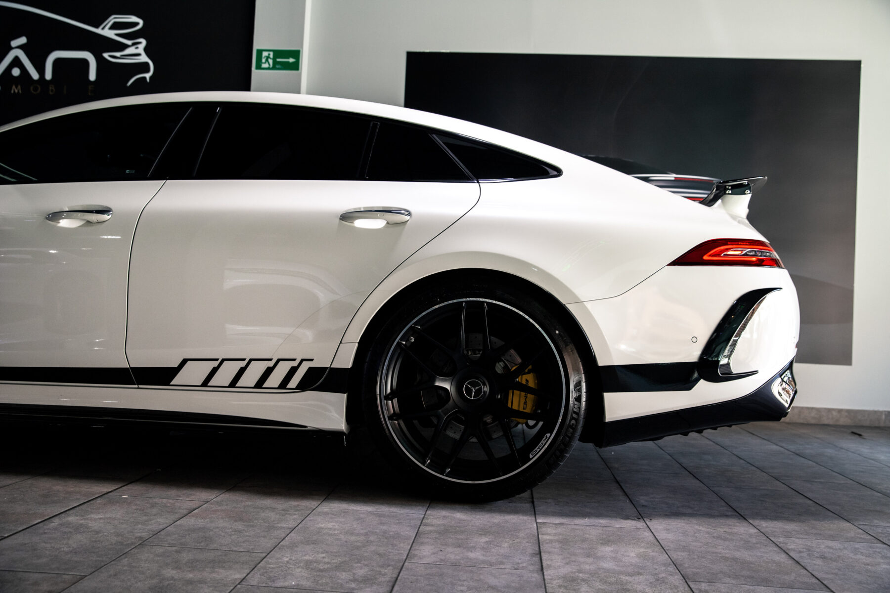 MERCEDES-BENZ AMG GT 63 S 4MATIC