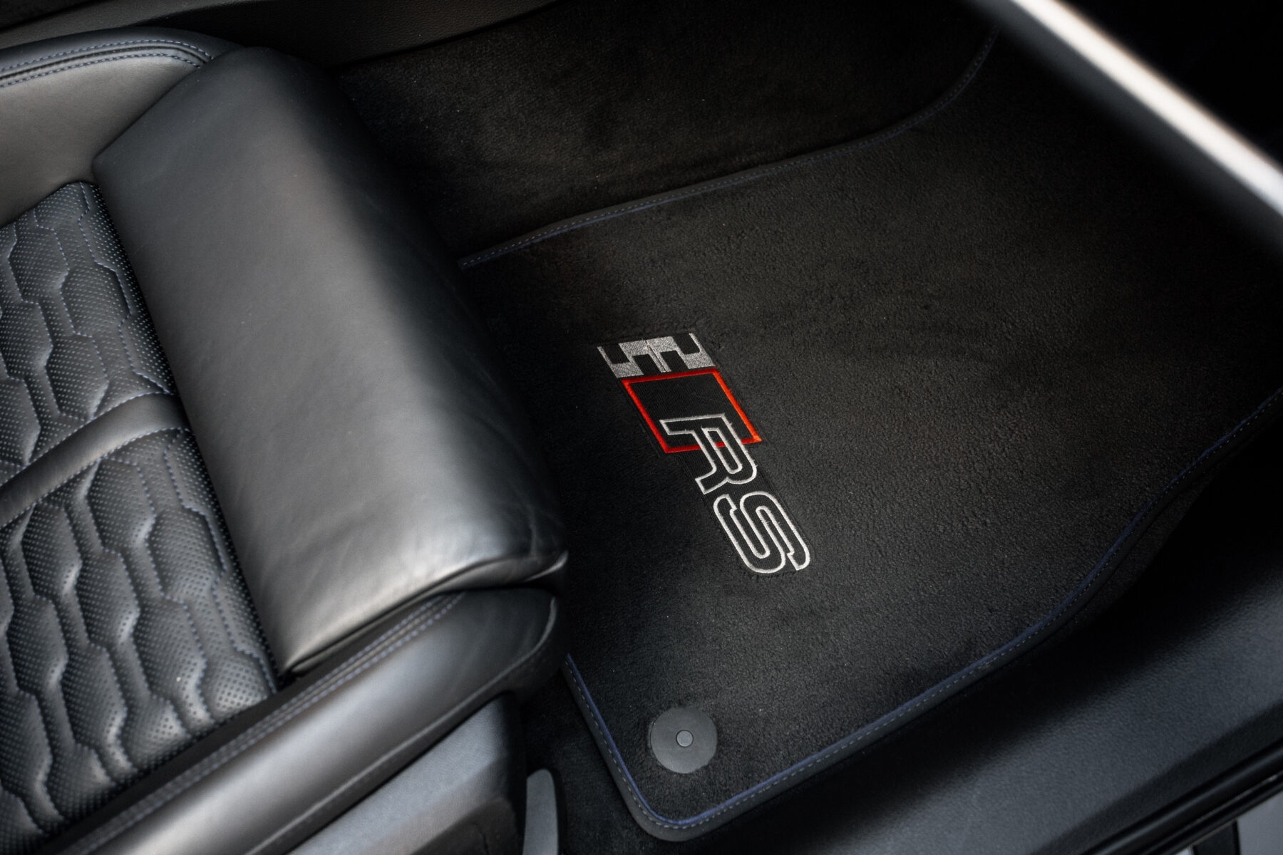 AUDI RS6 Avant TFSI quattro 25 years