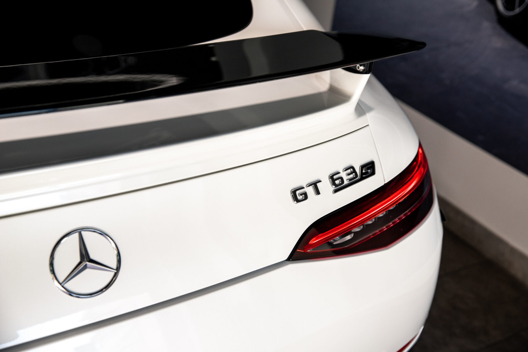 MERCEDES-BENZ AMG GT 63 S 4MATIC