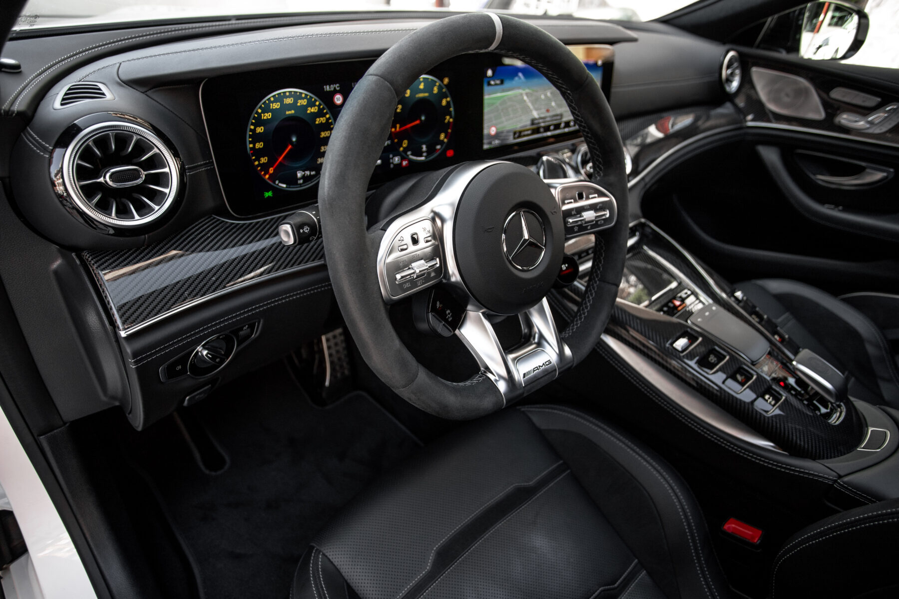 MERCEDES-BENZ AMG GT 63 S 4MATIC