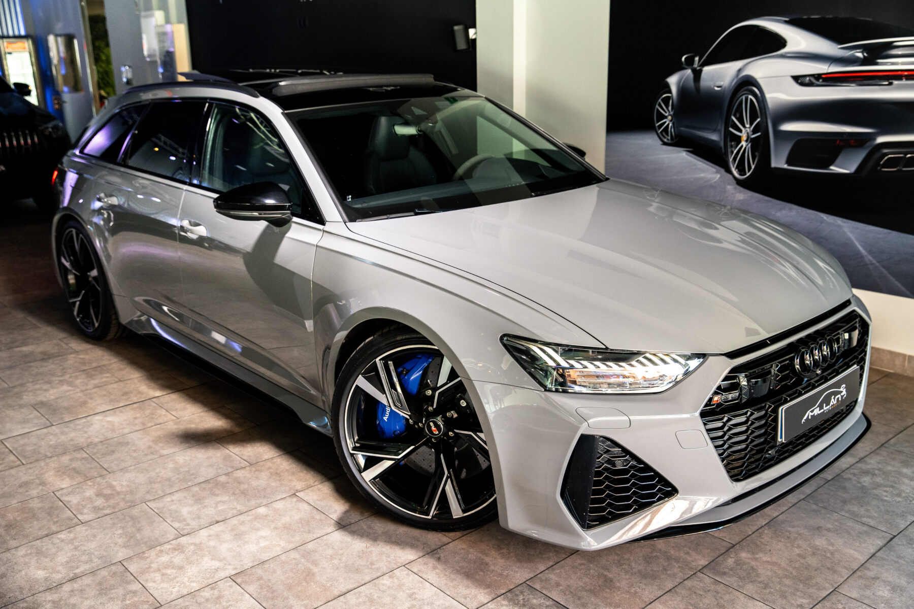 AUDI RS6 Avant TFSI quattro 25 years