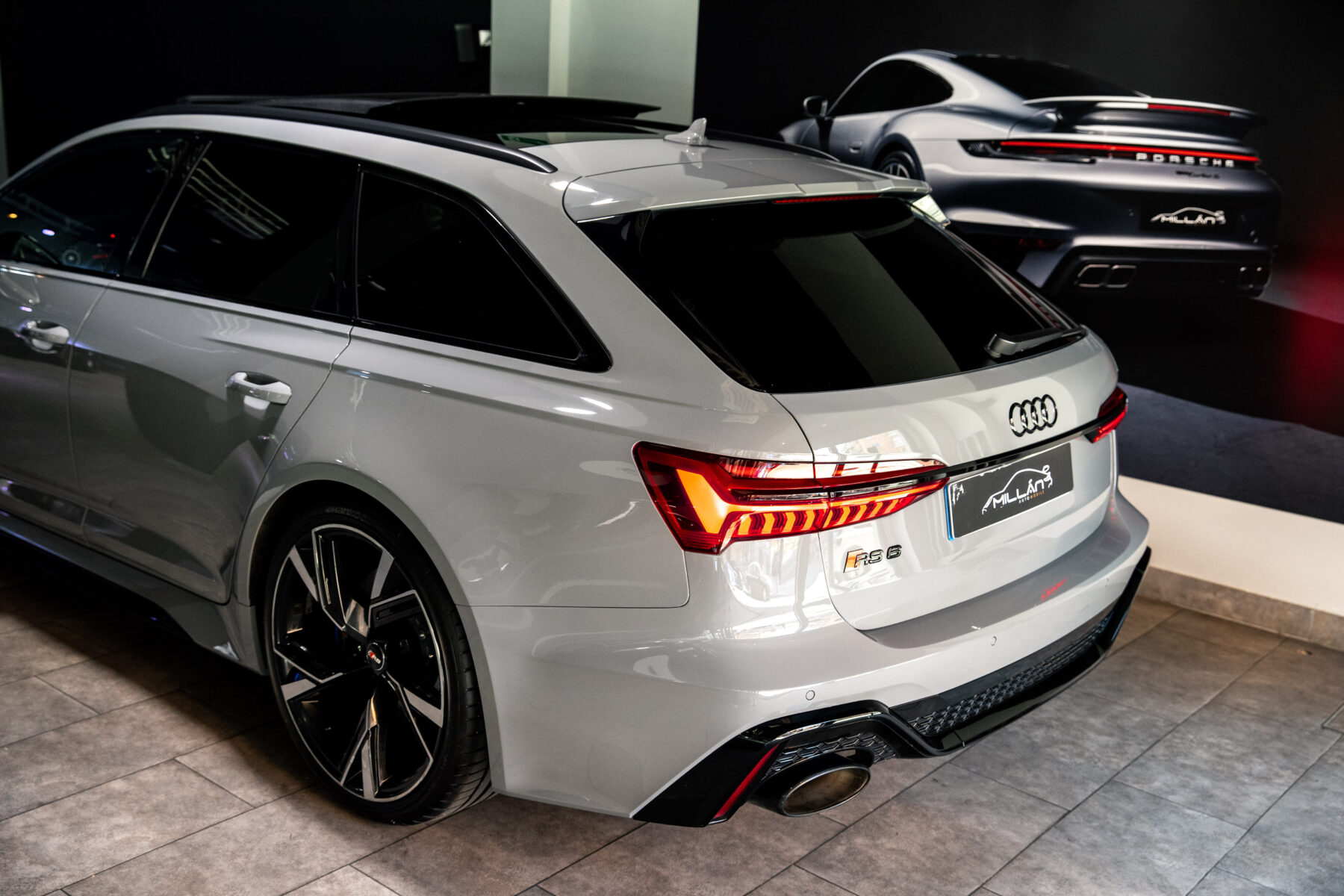 AUDI RS6 Avant TFSI quattro 25 years