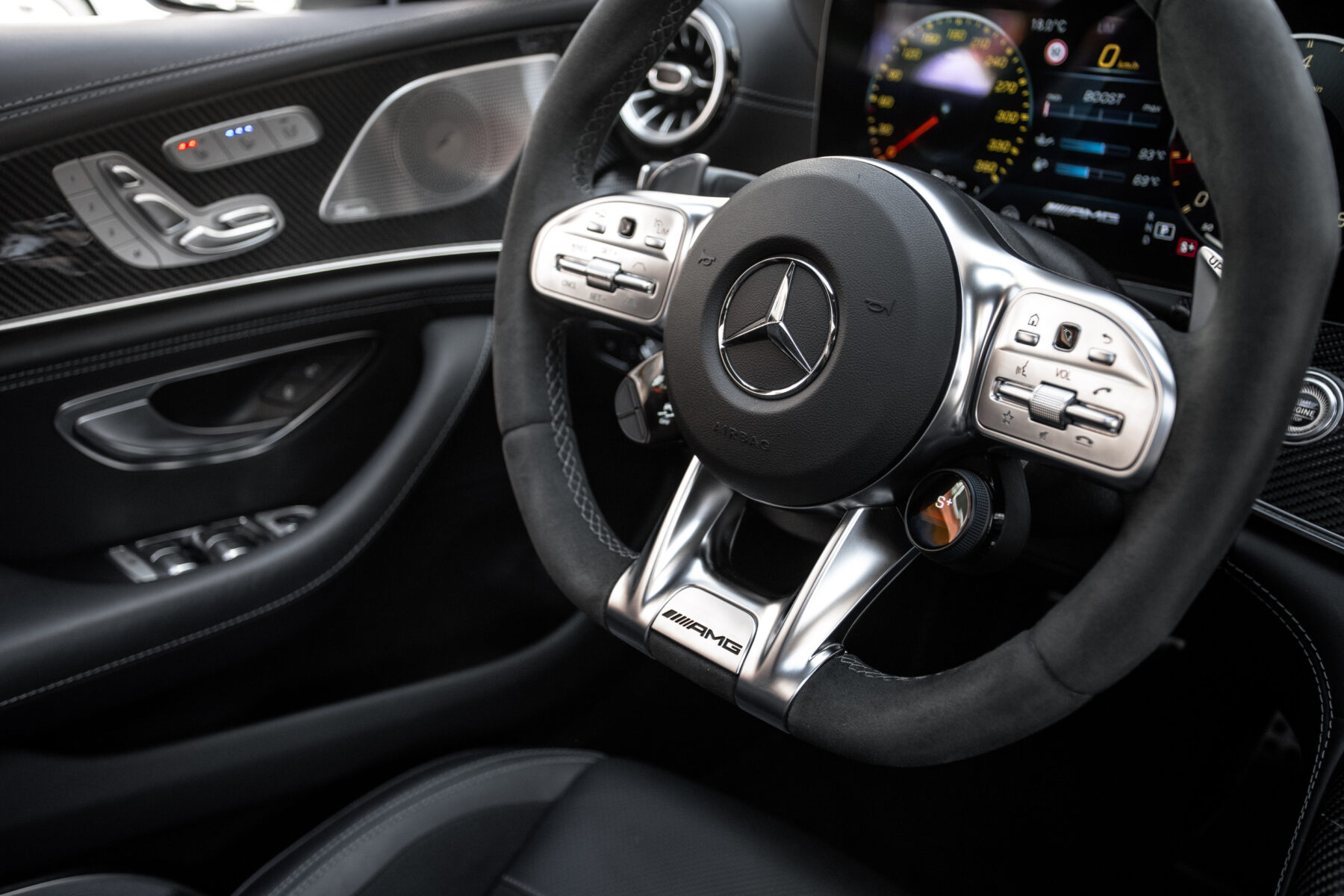 MERCEDES-BENZ AMG GT 63 S 4MATIC