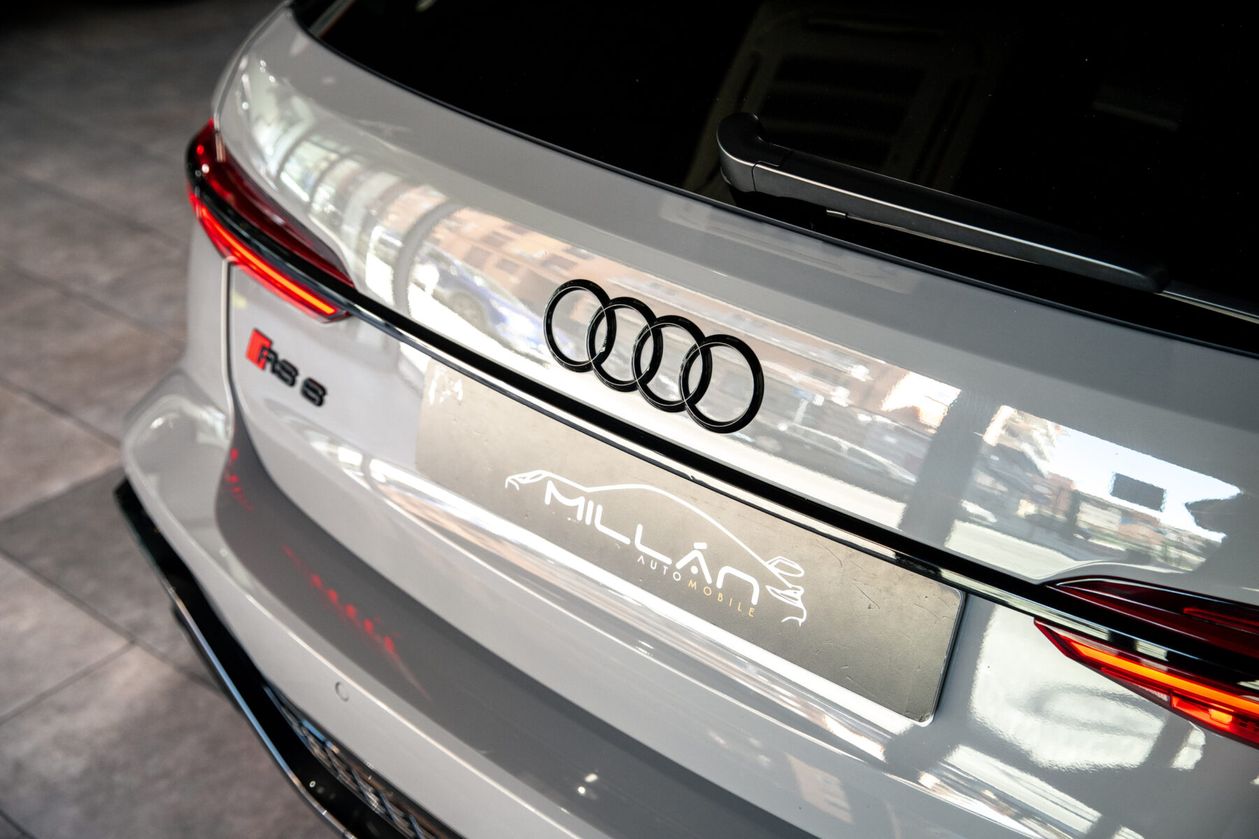 AUDI RS6 Avant TFSI quattro 25 years