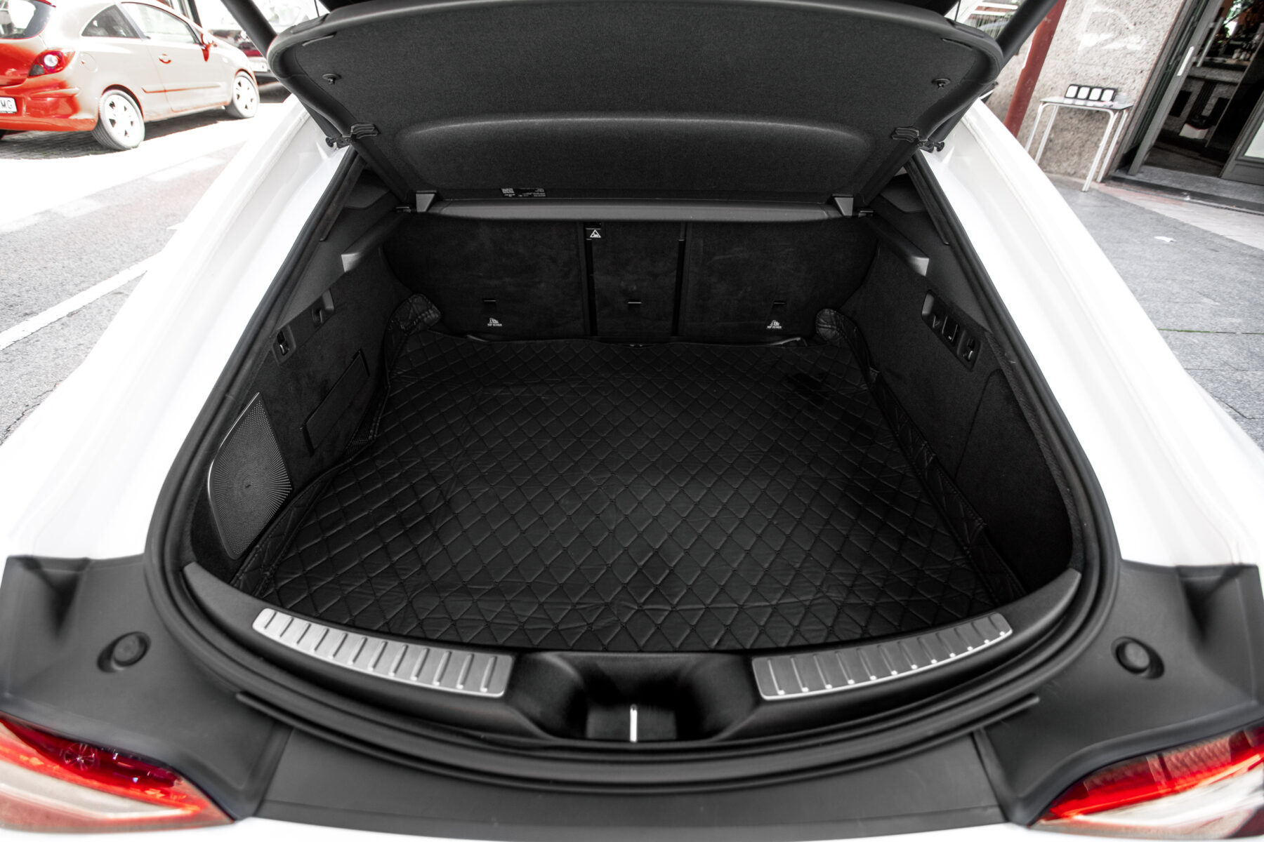 MERCEDES-BENZ AMG GT 63 S 4MATIC