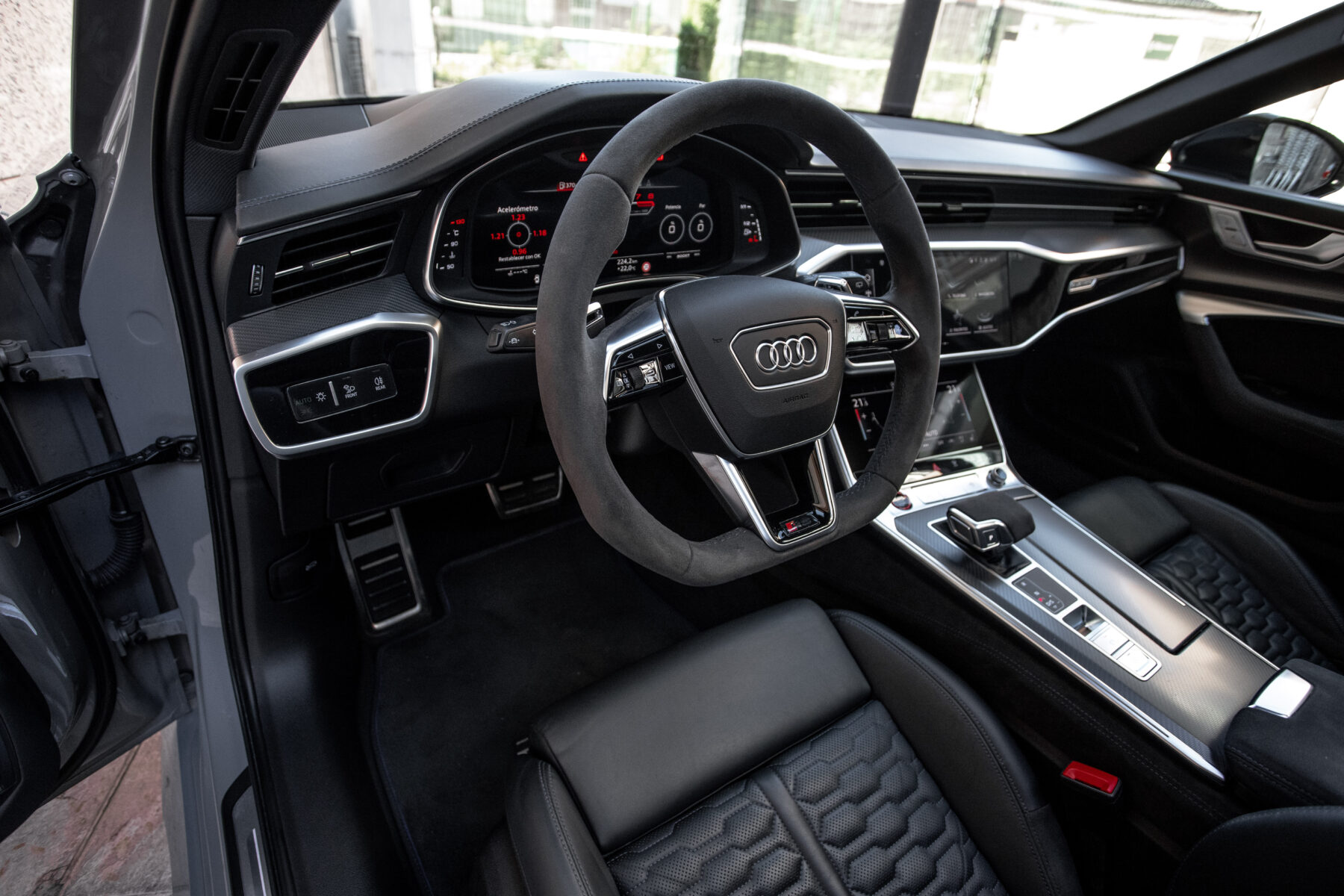 AUDI RS6 Avant TFSI quattro 25 years