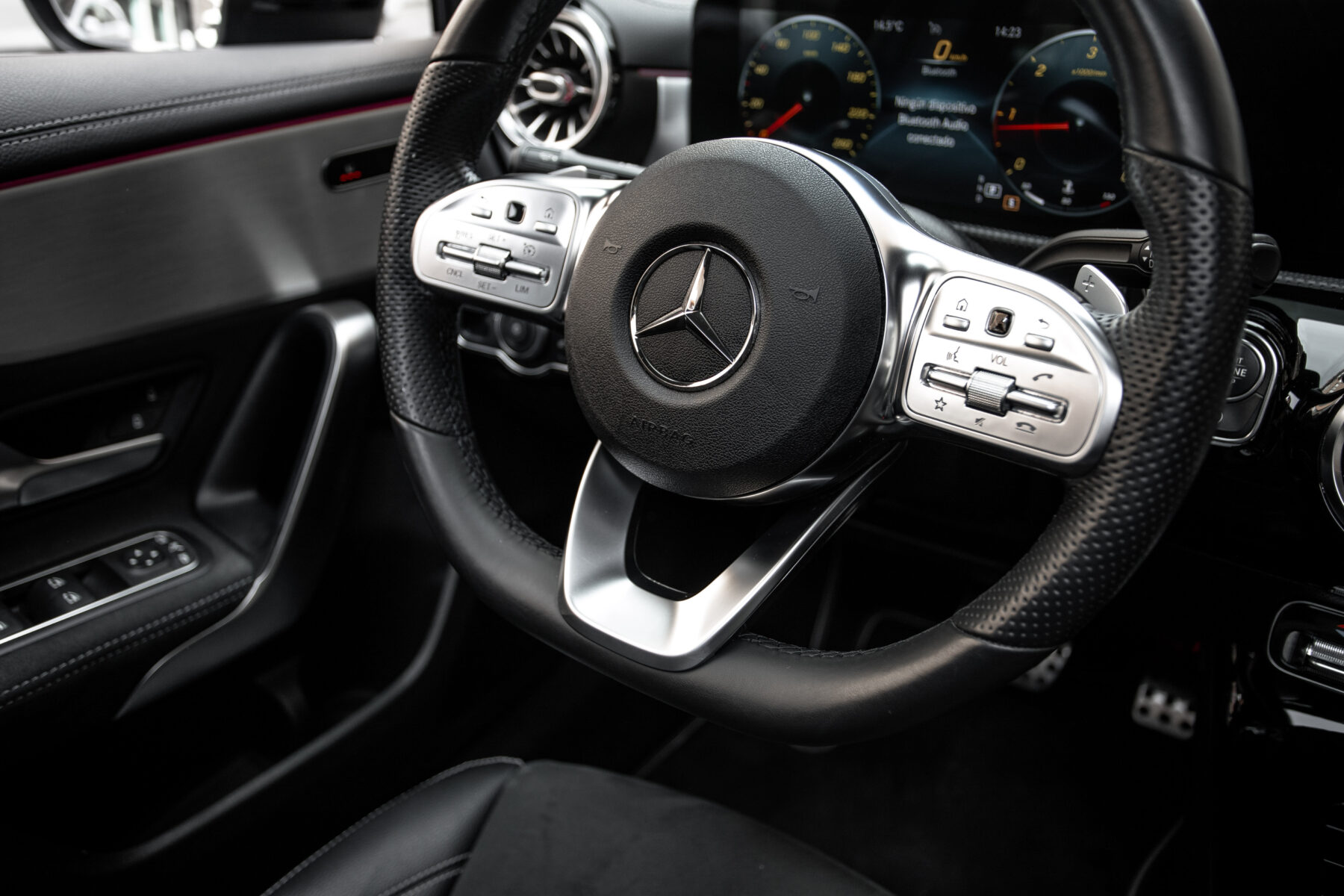 MERCEDES-BENZ A 200d