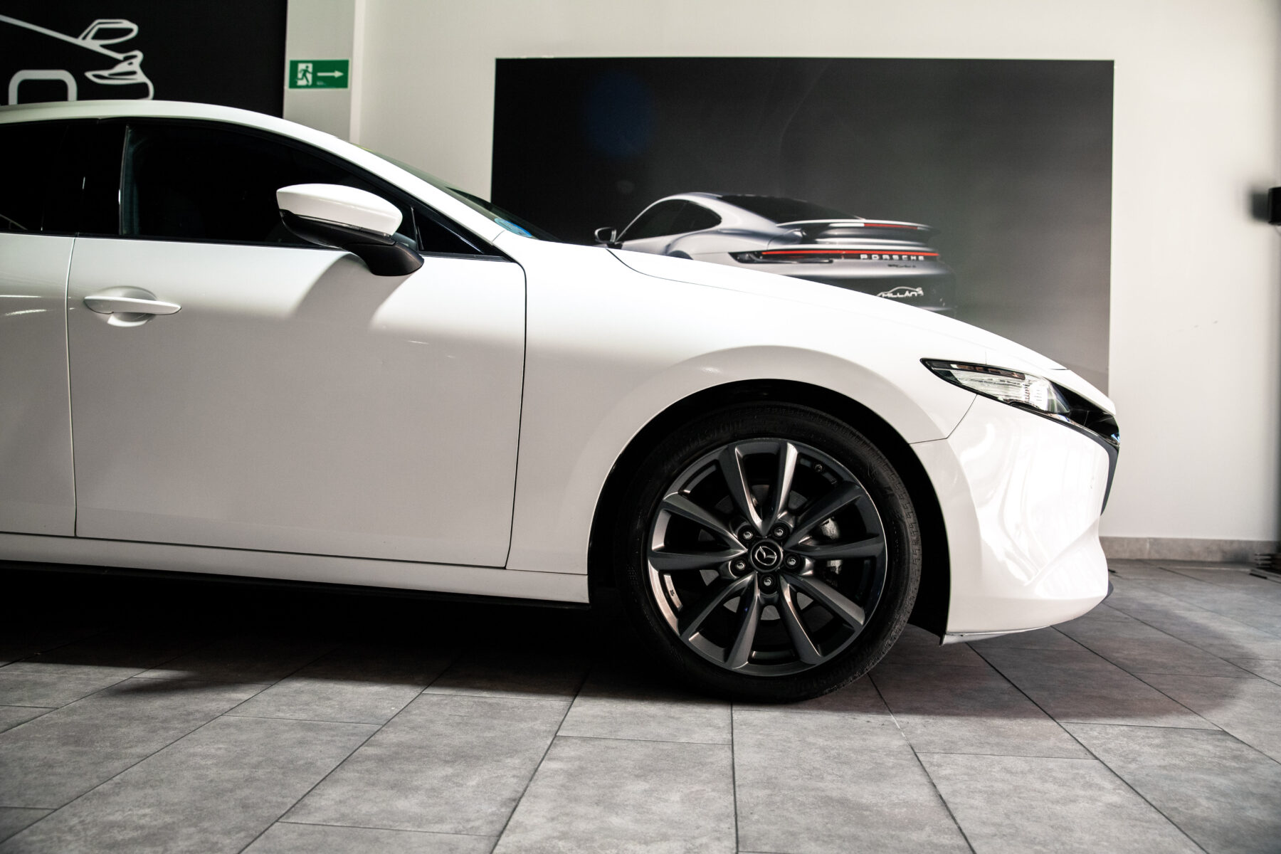 MAZDA 3 2.0 SKYACTIVG ZENITH SAFETY