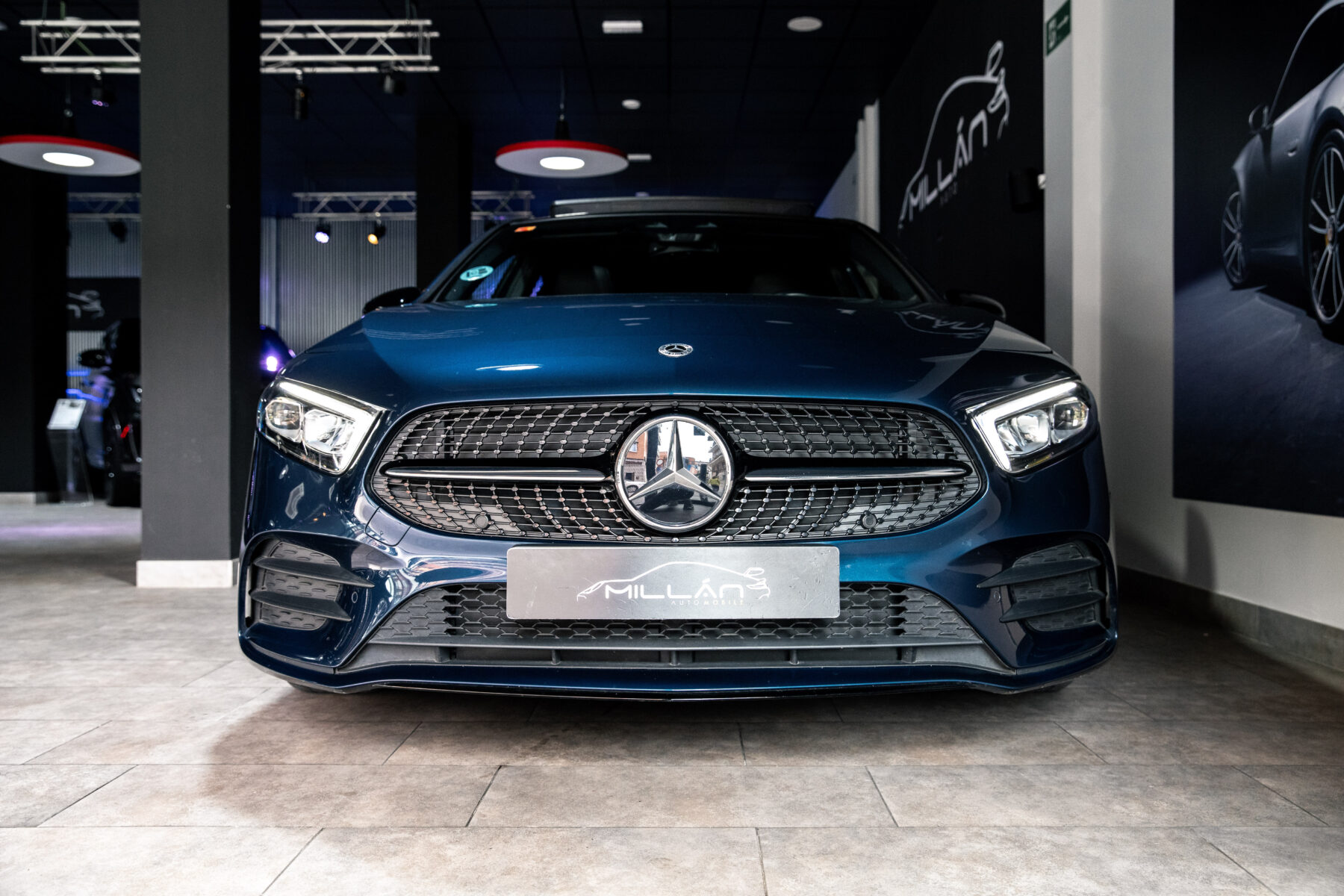 MERCEDES-BENZ A 200d