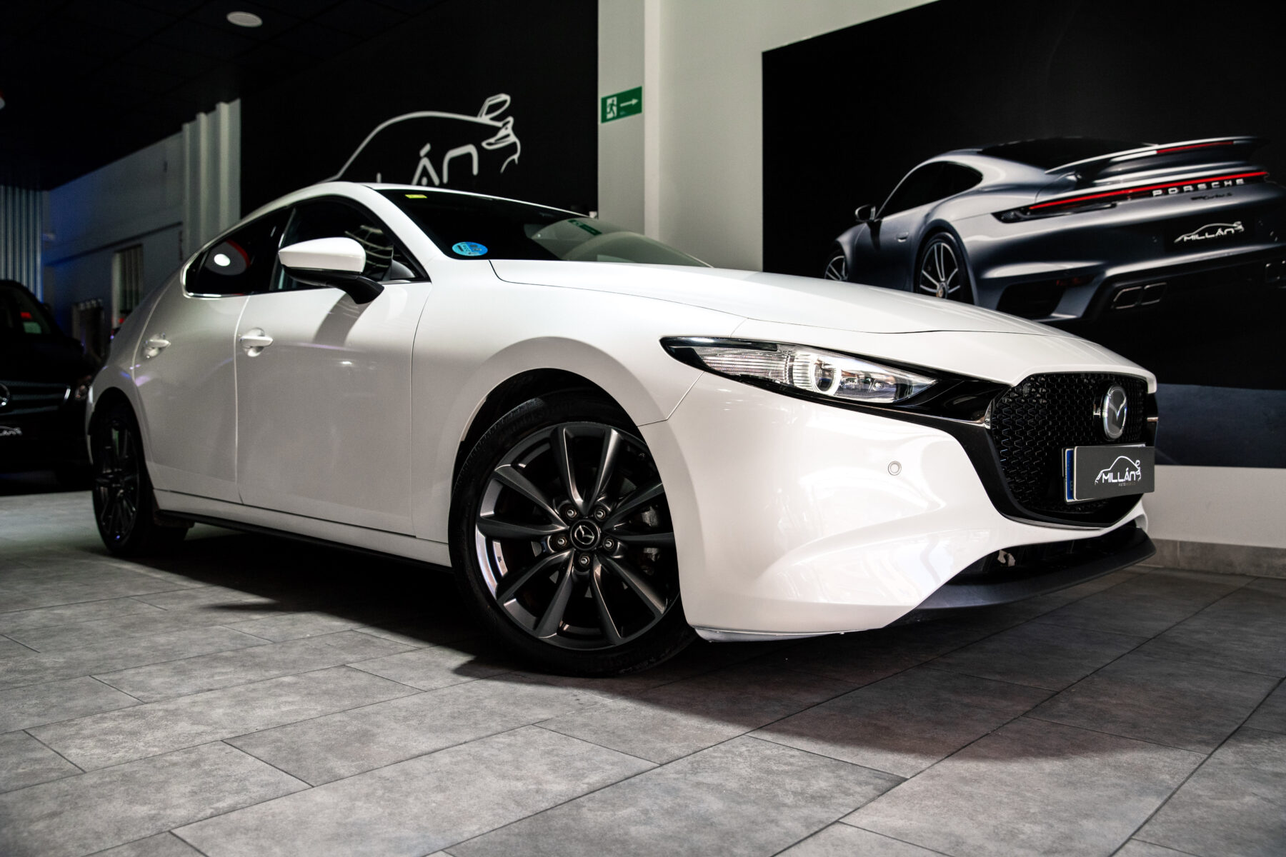 MAZDA 3 2.0 SKYACTIVG ZENITH SAFETY