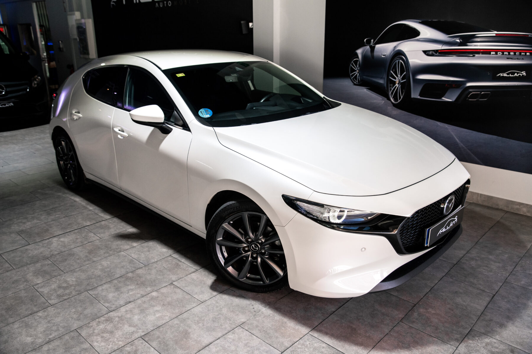 MAZDA 3 2.0 SKYACTIVG ZENITH SAFETY