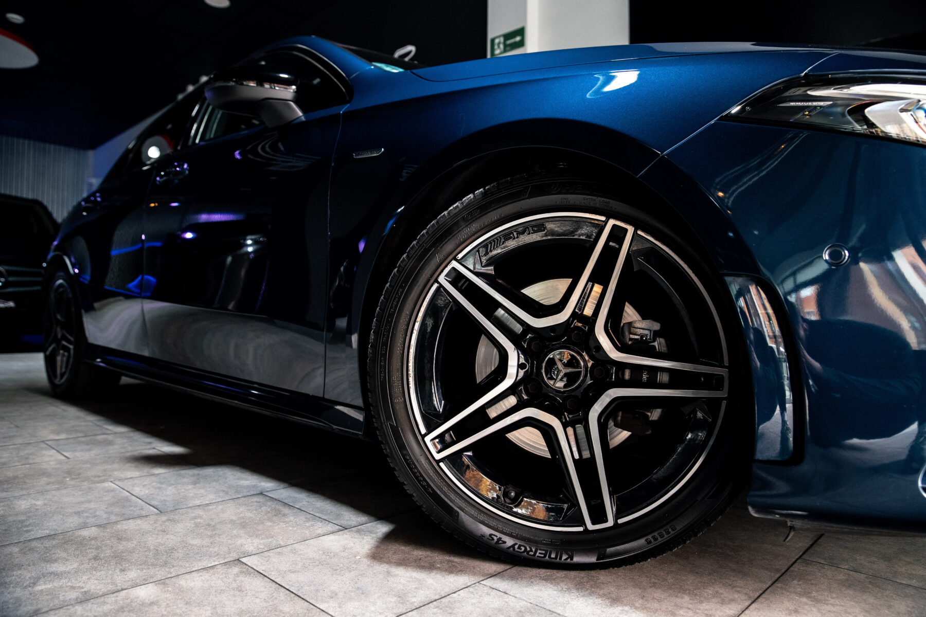 MERCEDES-BENZ A 200d