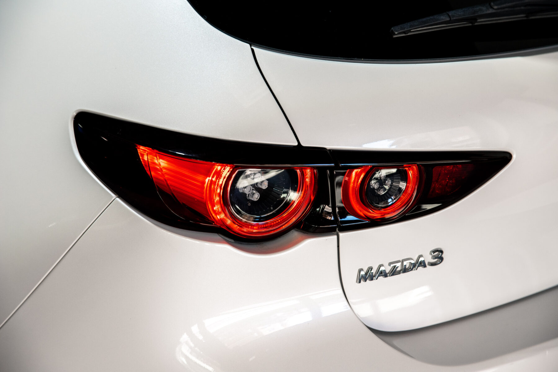 MAZDA 3 2.0 SKYACTIVG ZENITH SAFETY