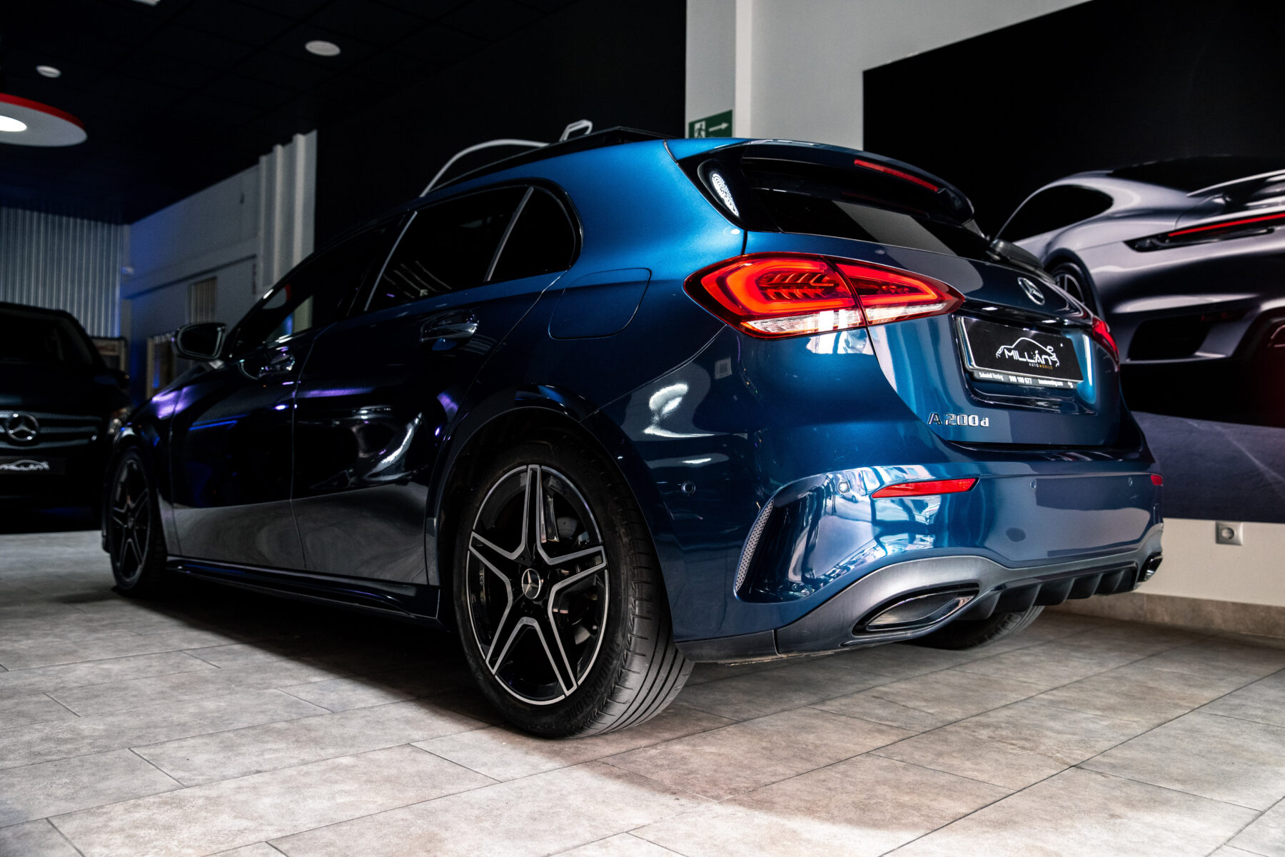 MERCEDES-BENZ A 200d