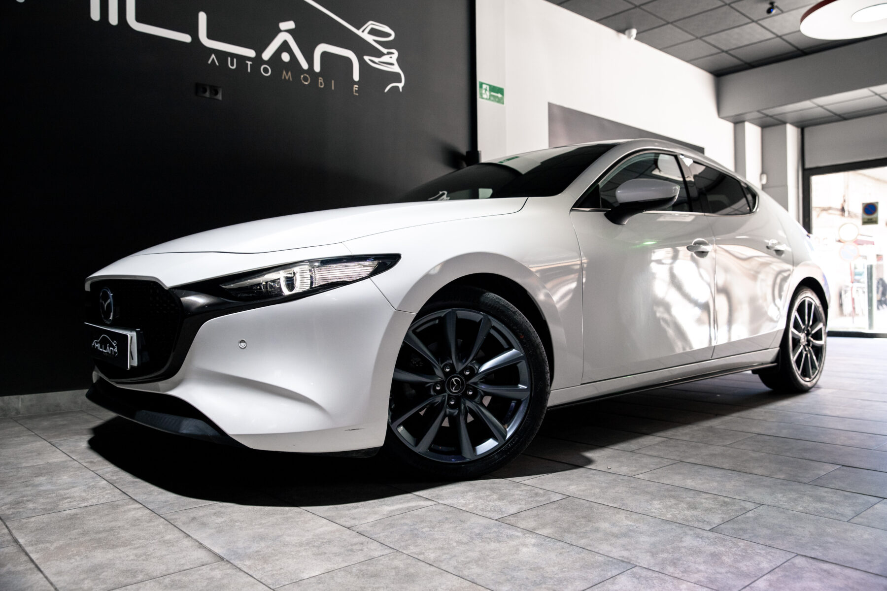 MAZDA 3 2.0 SKYACTIVG ZENITH SAFETY