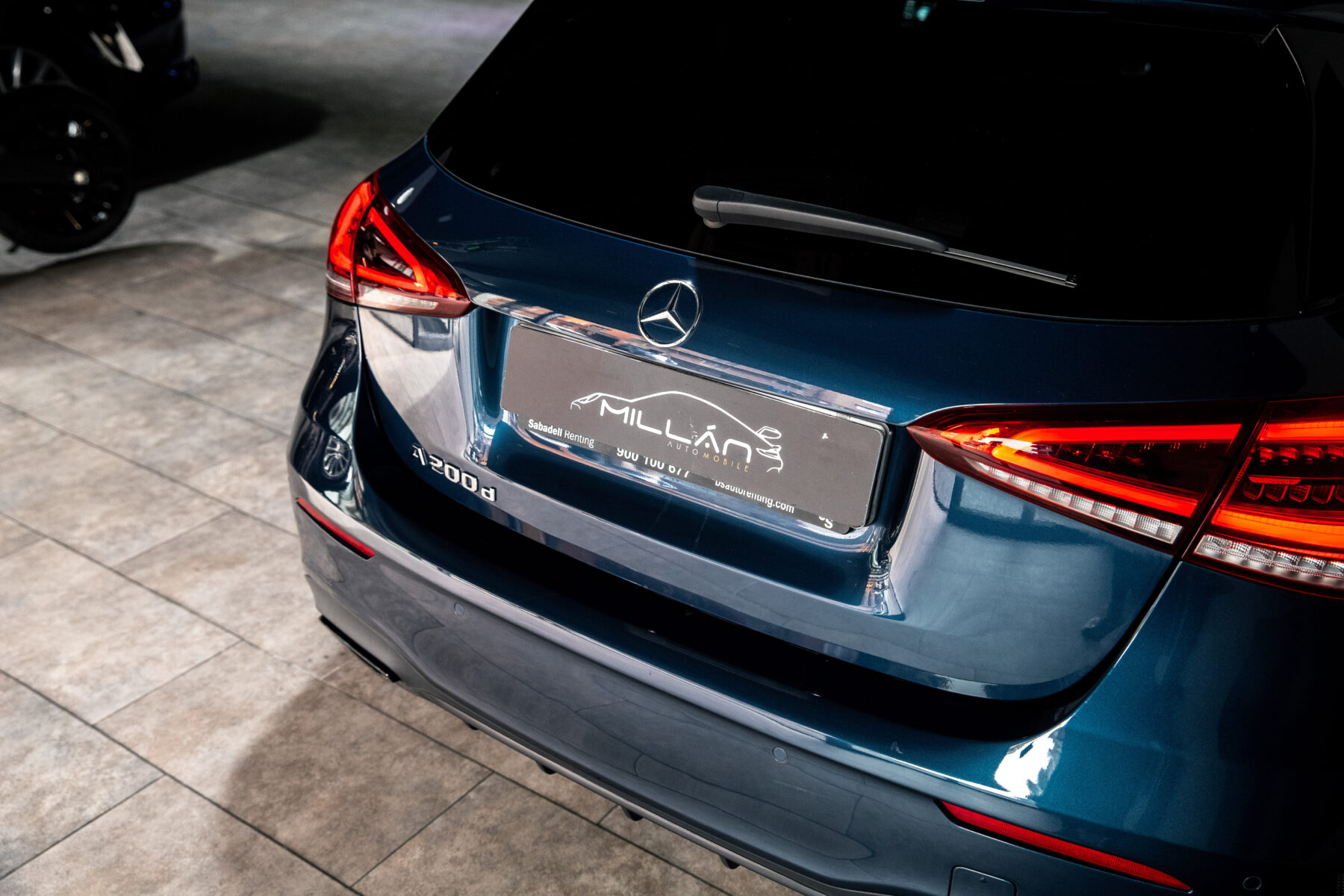 MERCEDES-BENZ A 200d