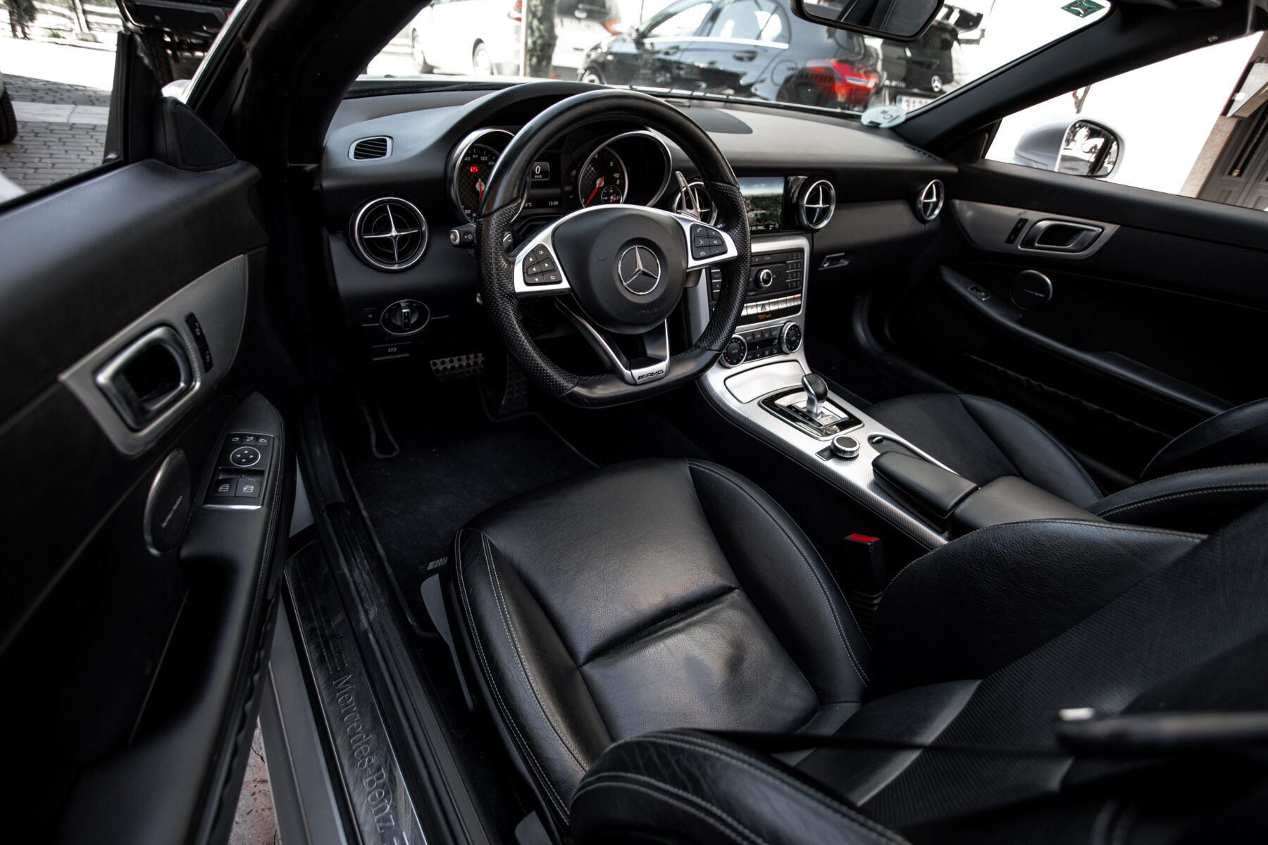 MERCEDES-BENZ SLC 250d AMG