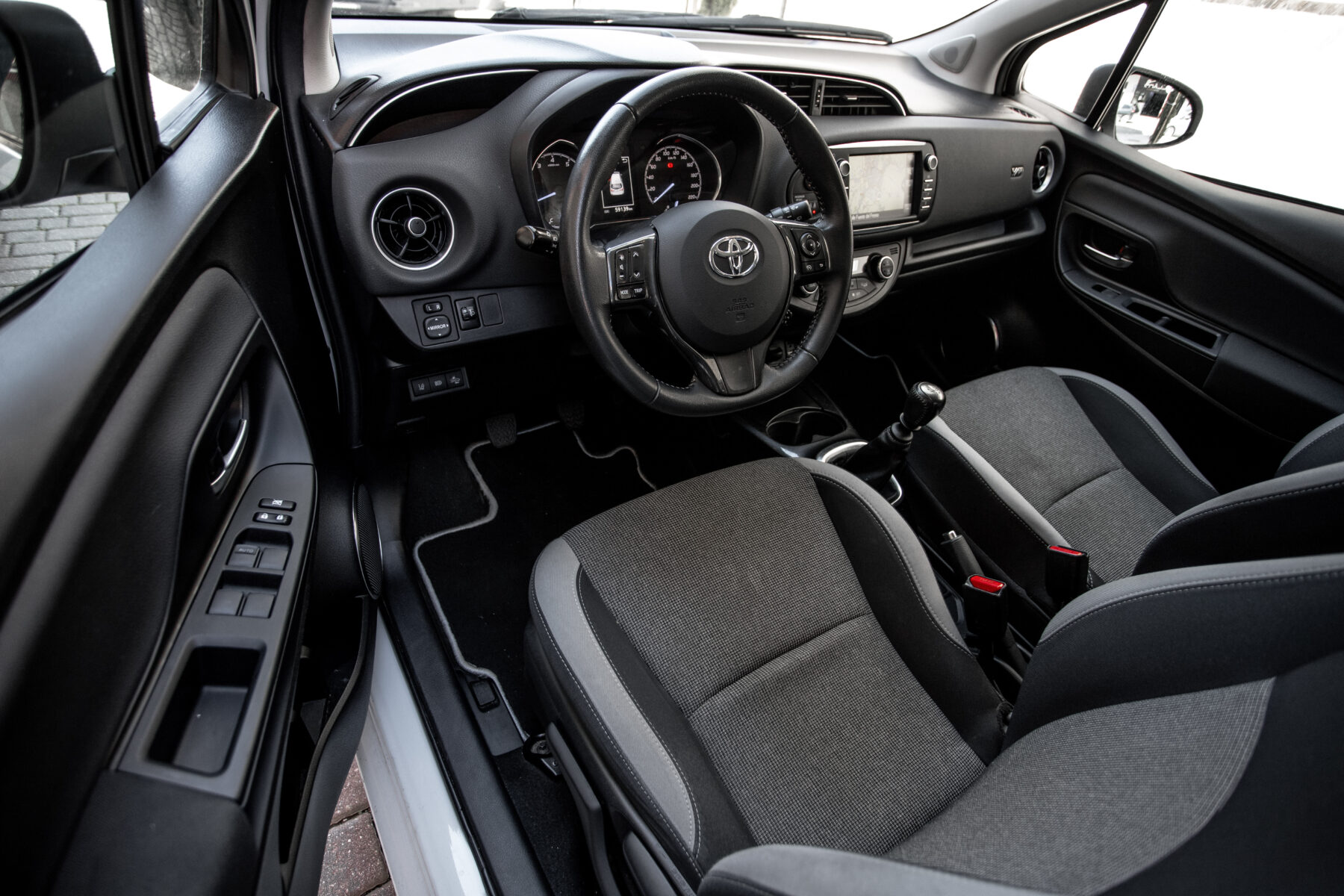 TOYOTA YARIS 20 ANIVERSARIO