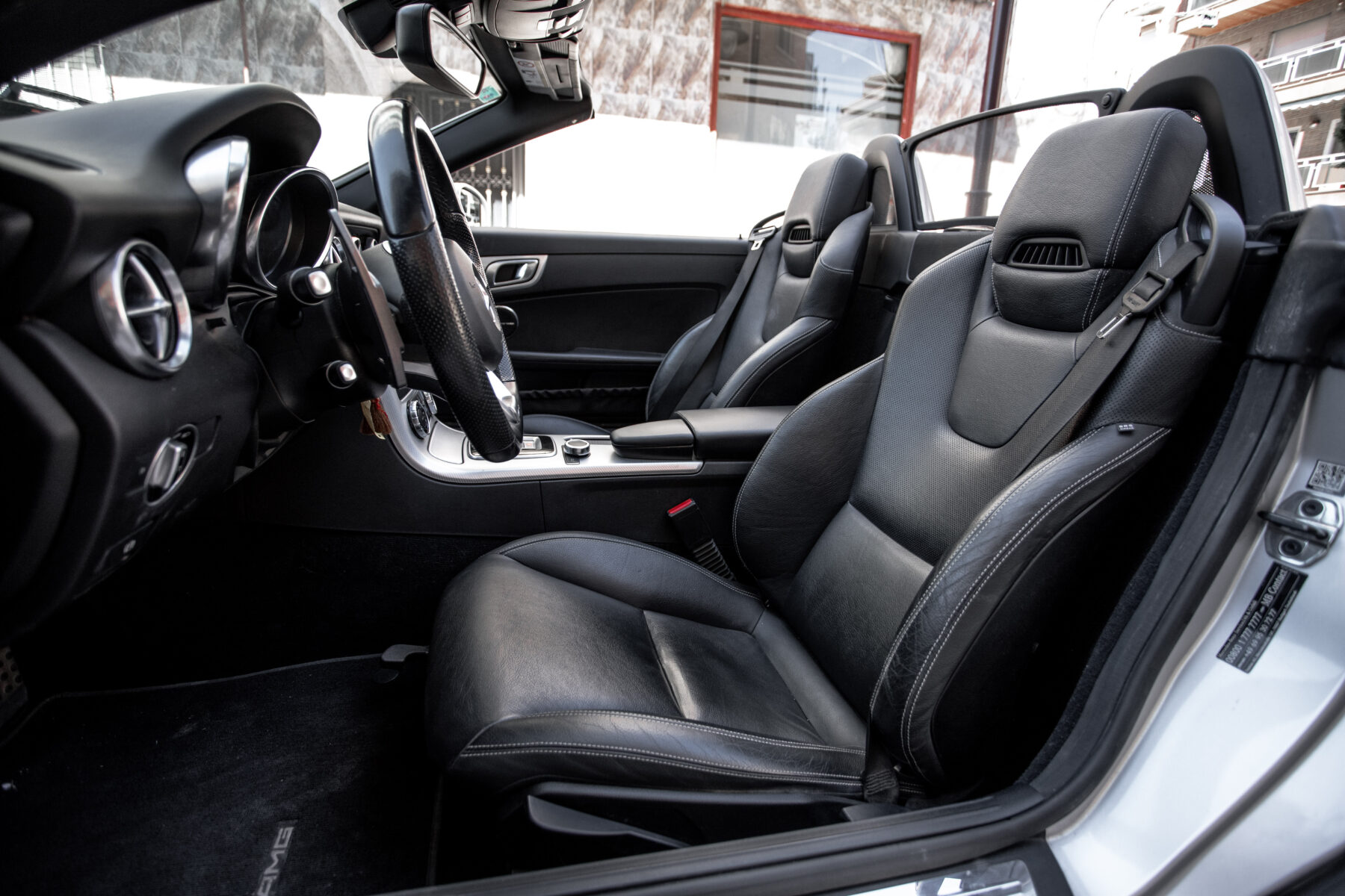 MERCEDES-BENZ SLC 250d AMG