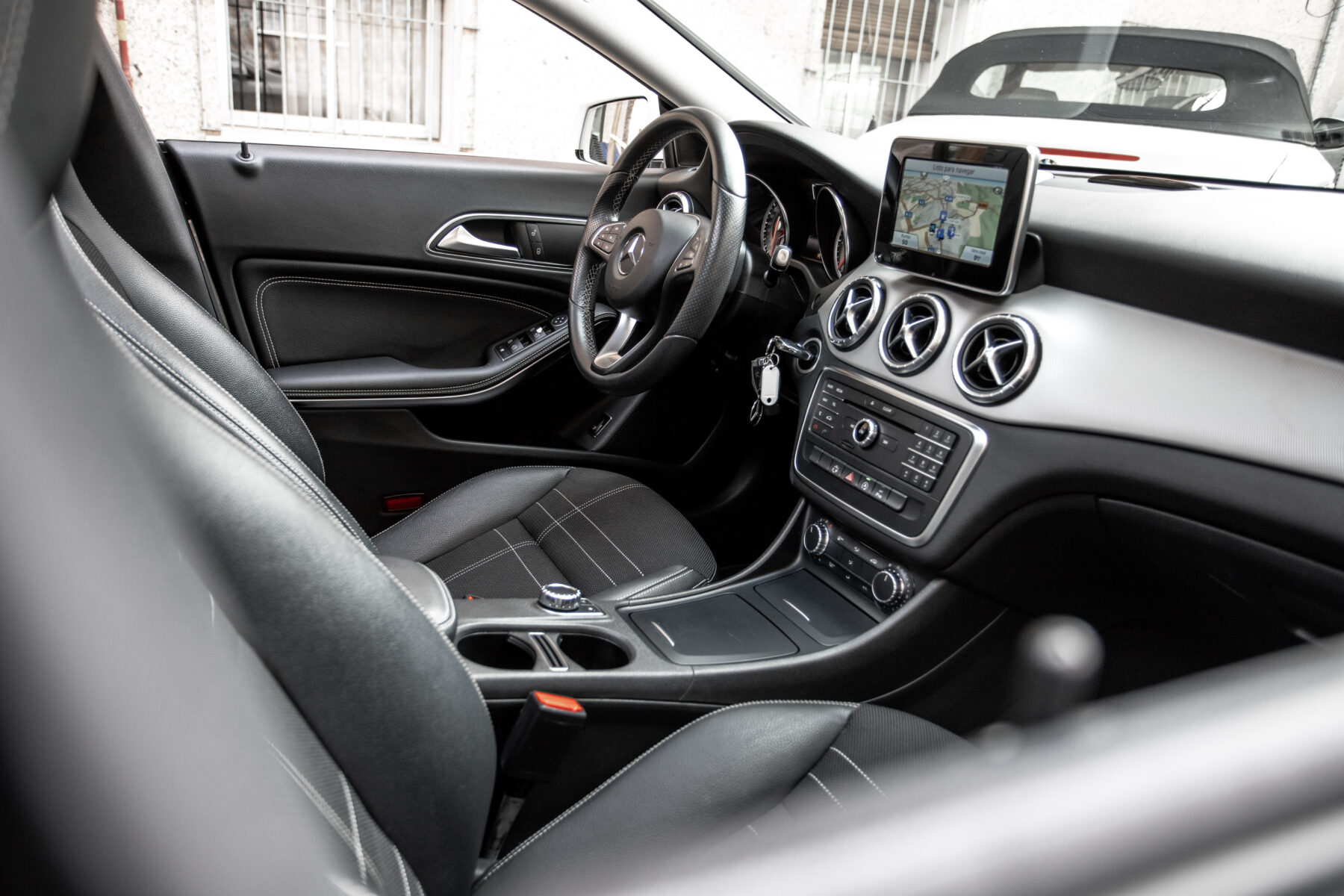 MERCEDES-BENZ CLA 200d 4 matic