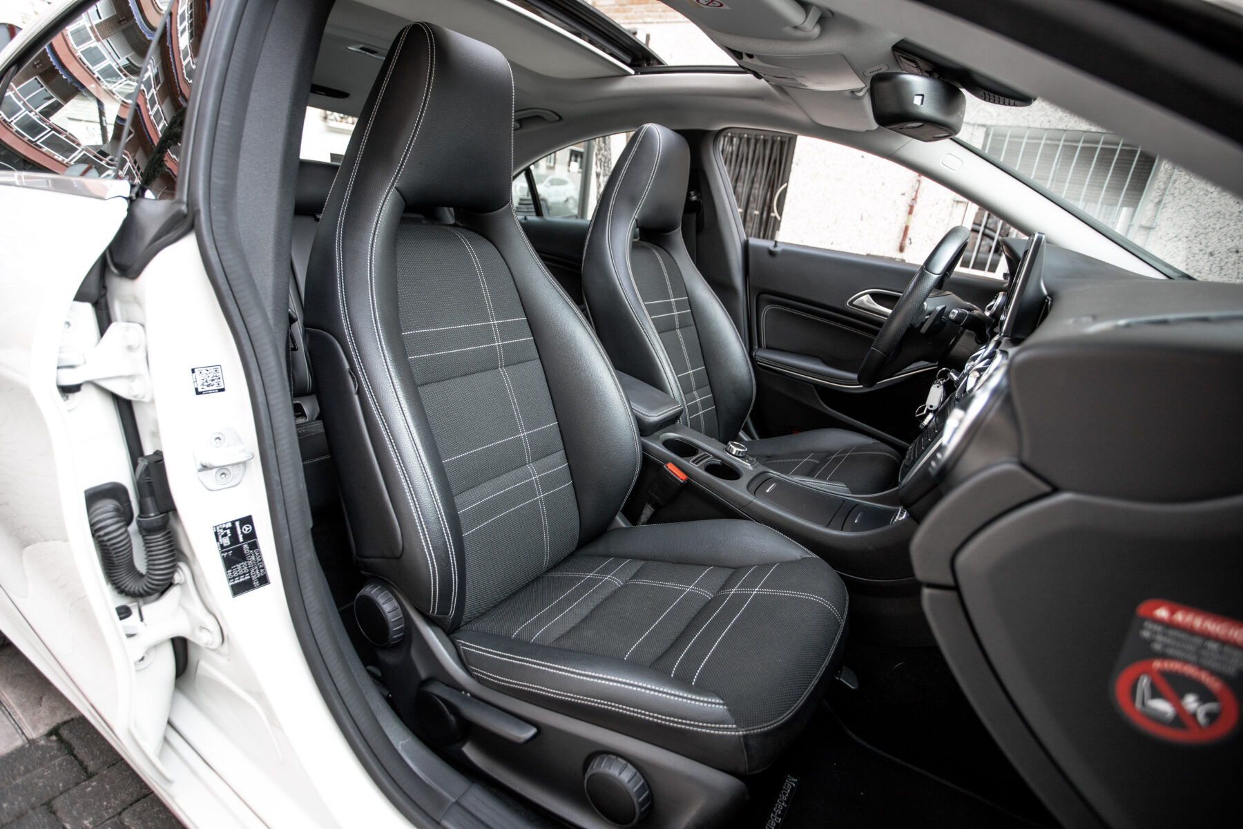 MERCEDES-BENZ CLA 200d 4 matic