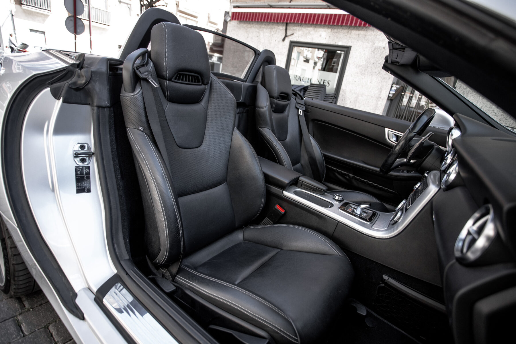 MERCEDES-BENZ SLC 250d AMG