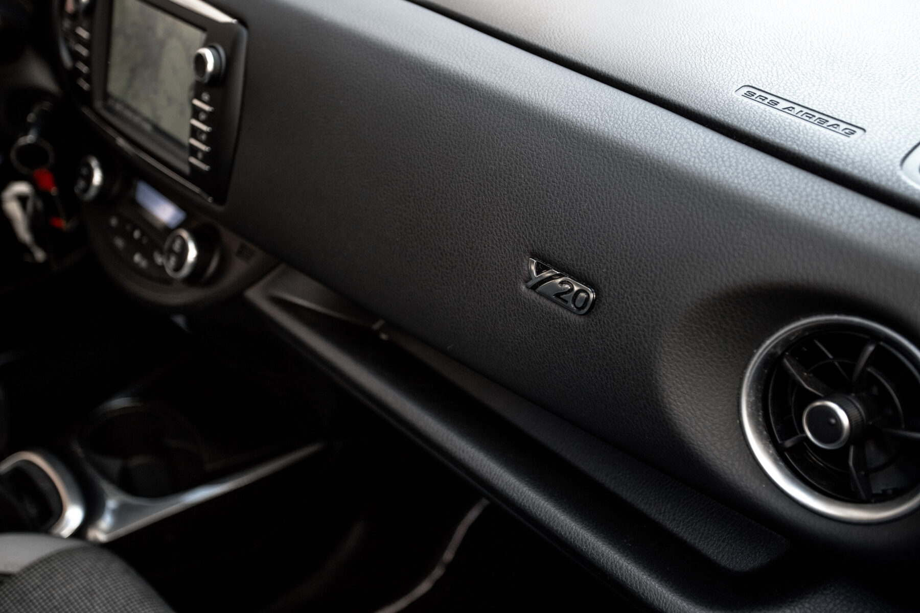 TOYOTA YARIS 20 ANIVERSARIO