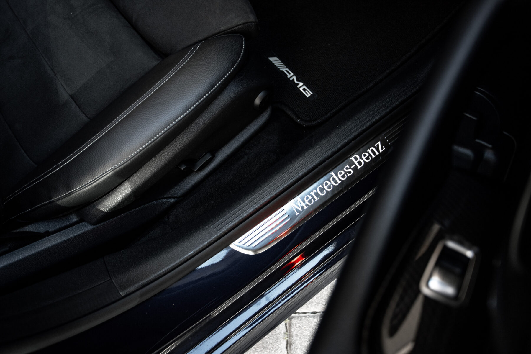 MERCEDES-BENZ E350 AMG