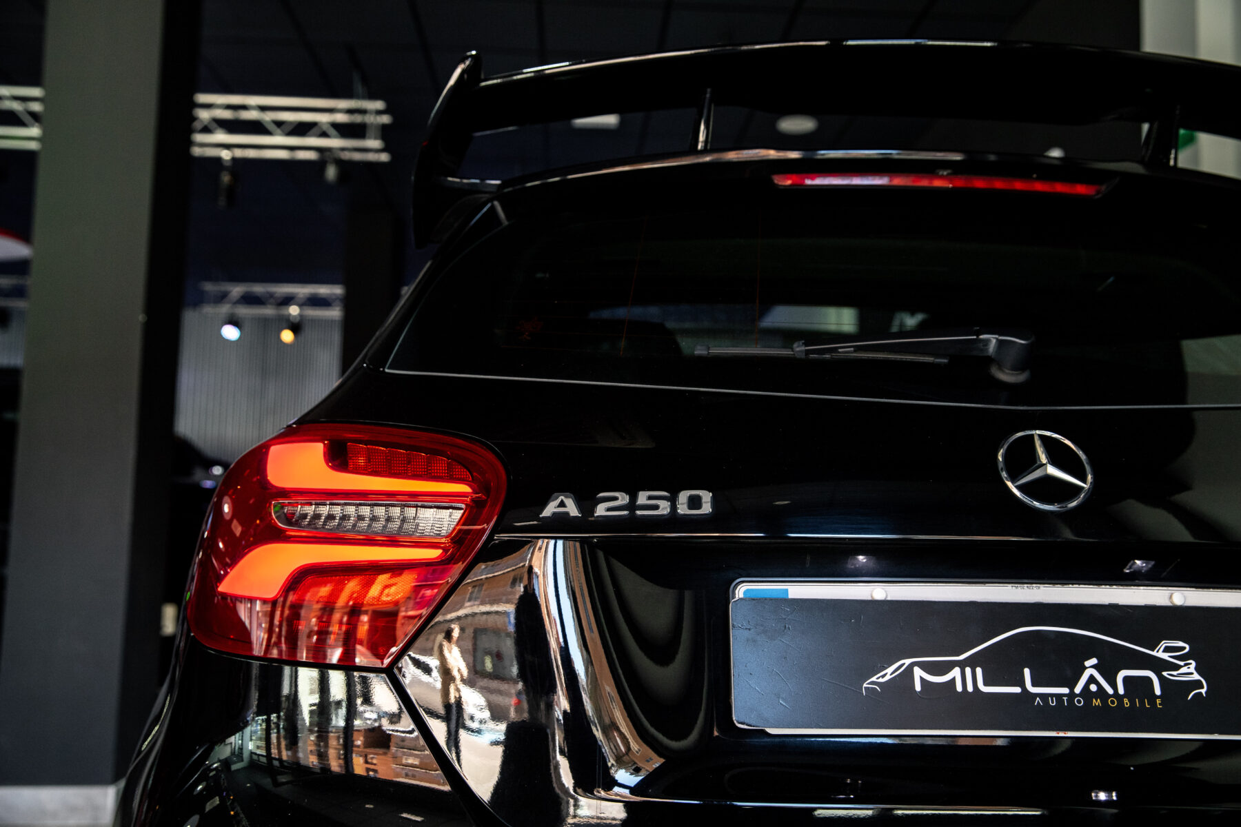 MERCEDES-BENZ A250 AMG 4 MATIC