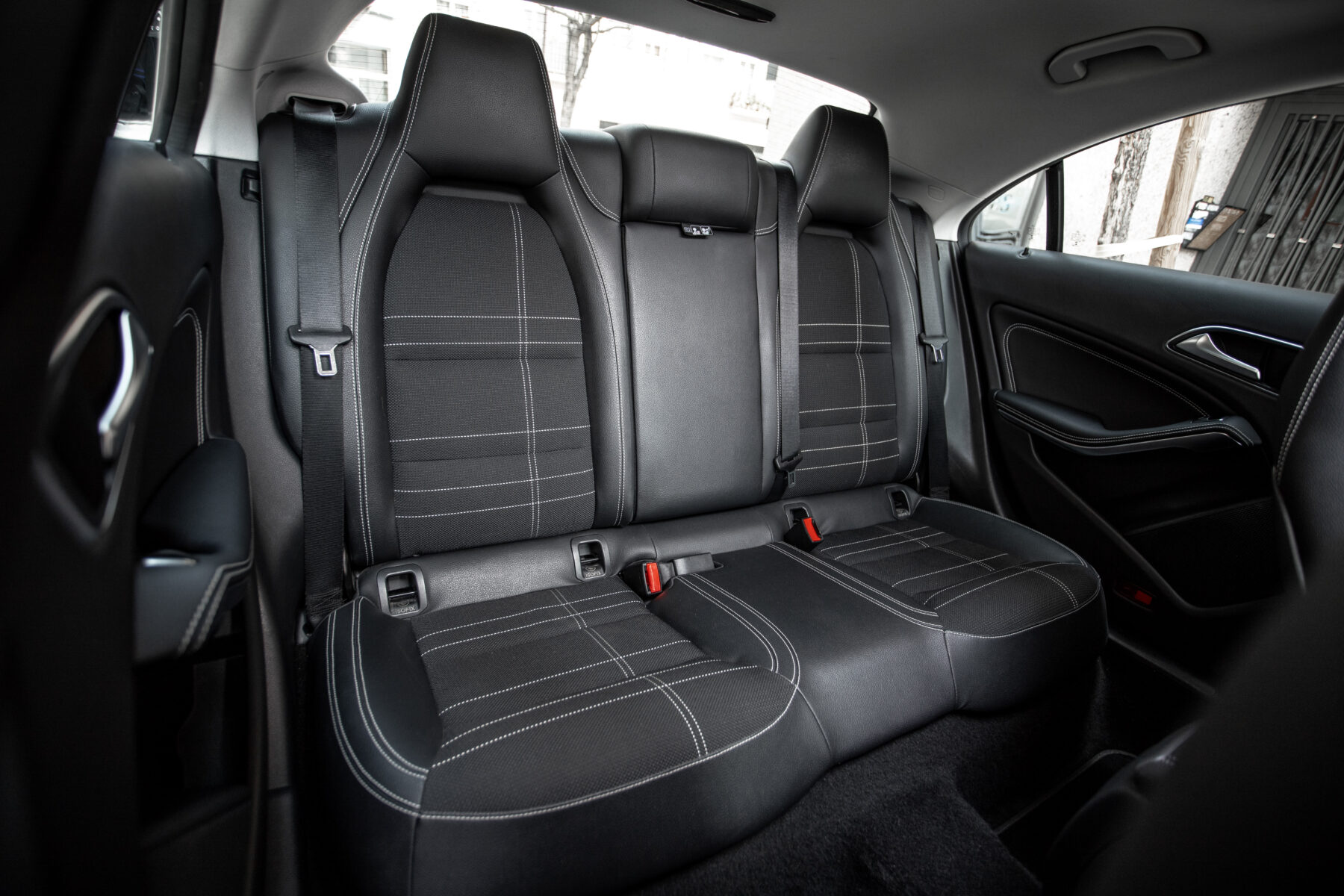 MERCEDES-BENZ CLA 200d 4 matic