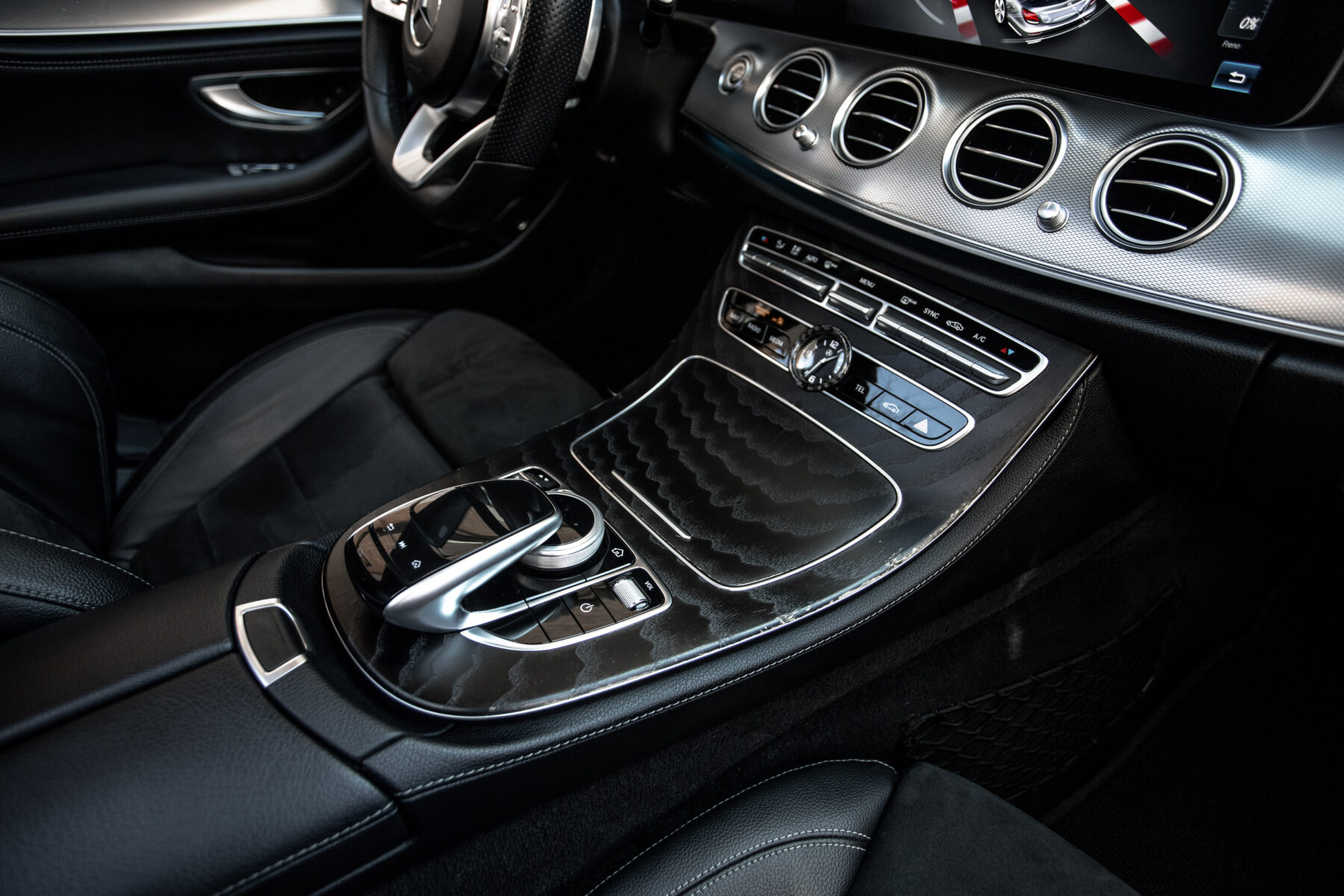 MERCEDES-BENZ E350 AMG