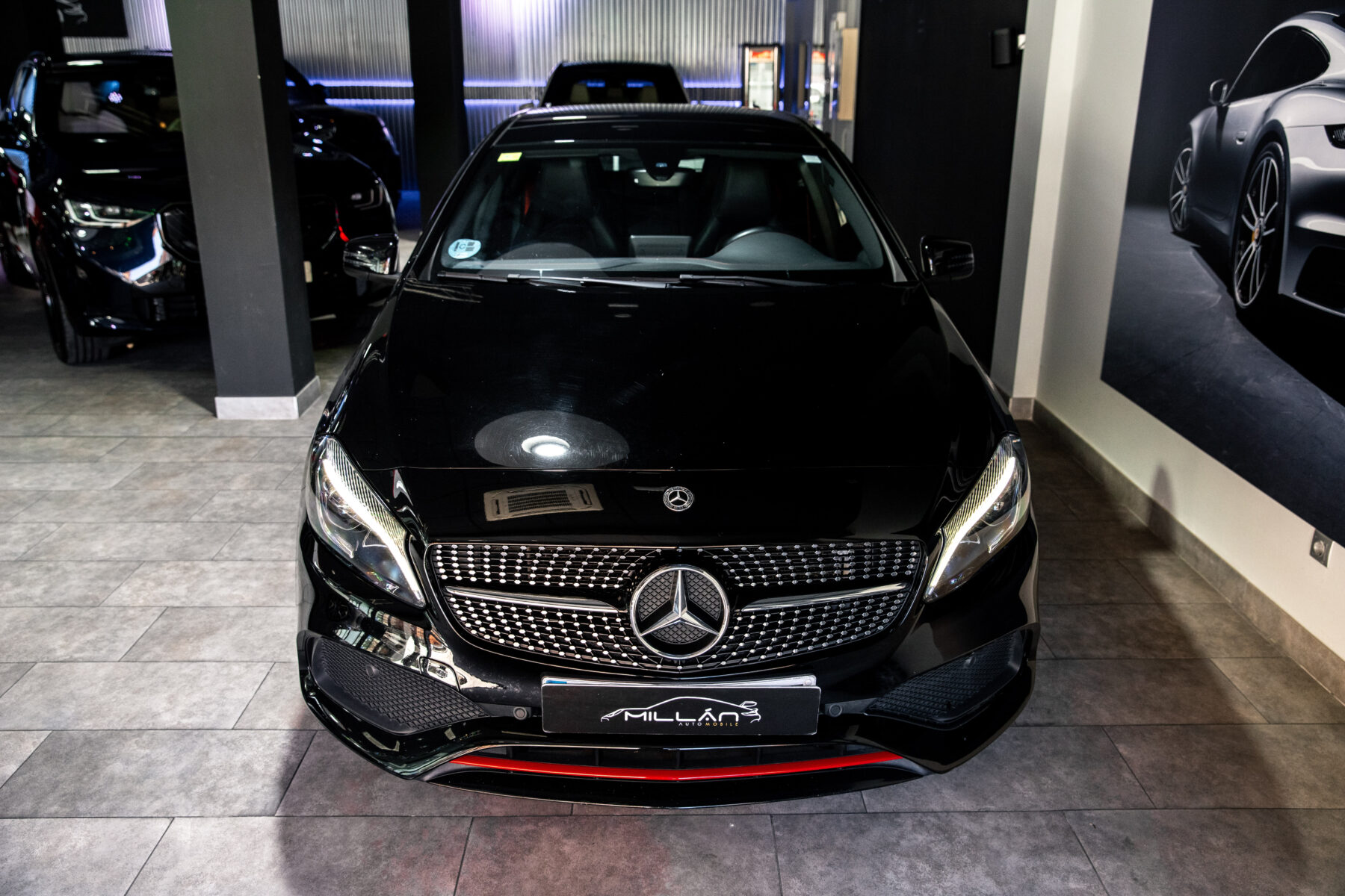 MERCEDES-BENZ A250 AMG 4 MATIC