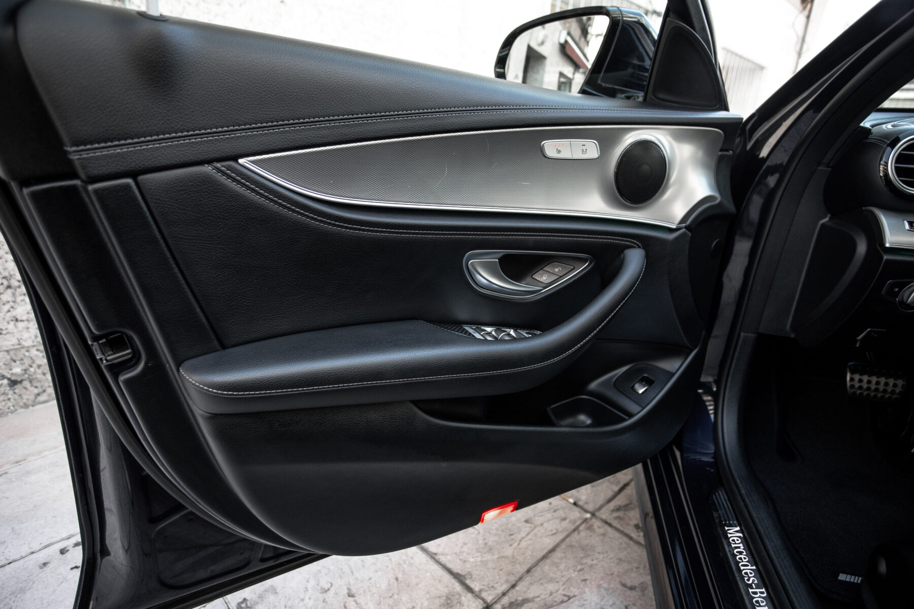 MERCEDES-BENZ E350 AMG