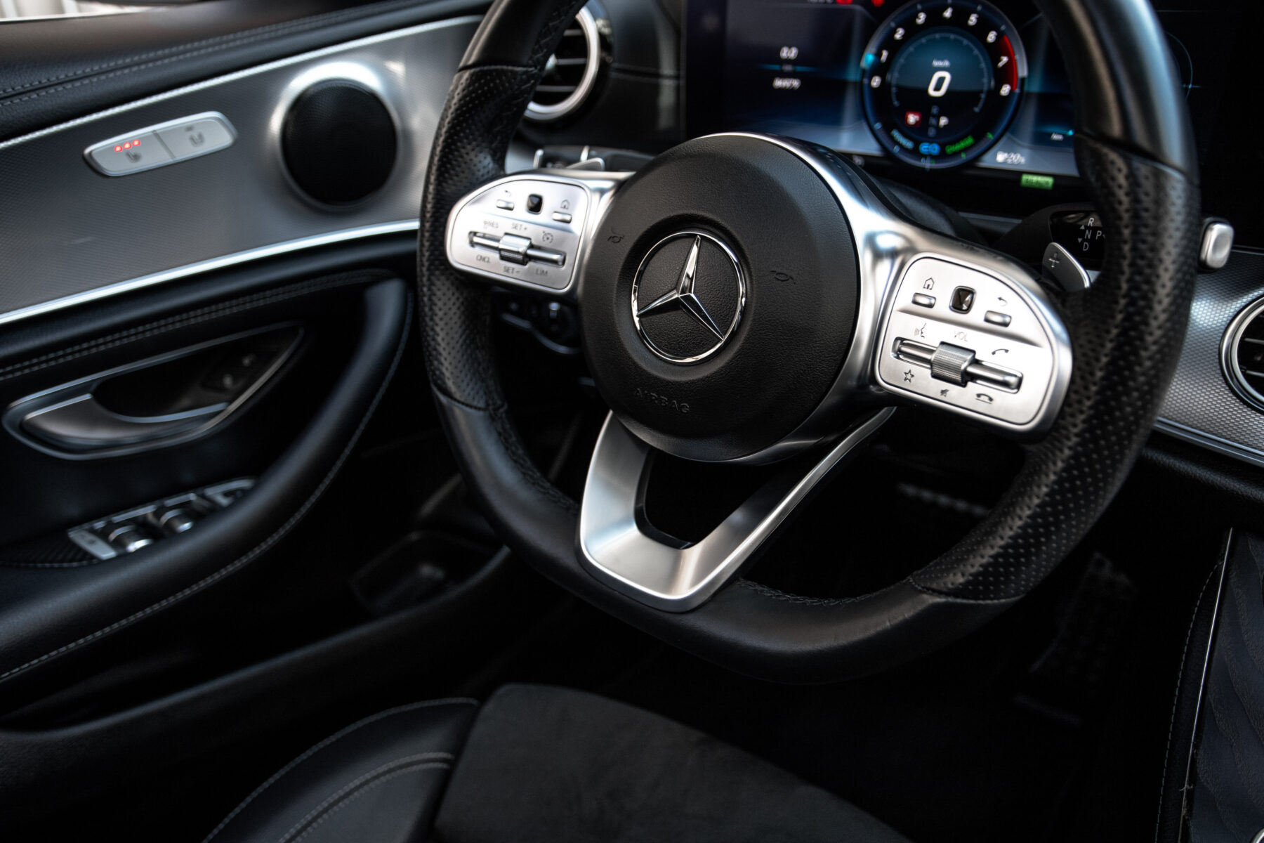 MERCEDES-BENZ E350 AMG