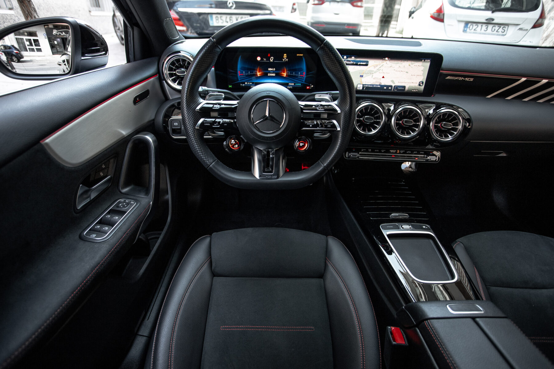 MERCEDES-BENZ A35AMG 4 MATIC