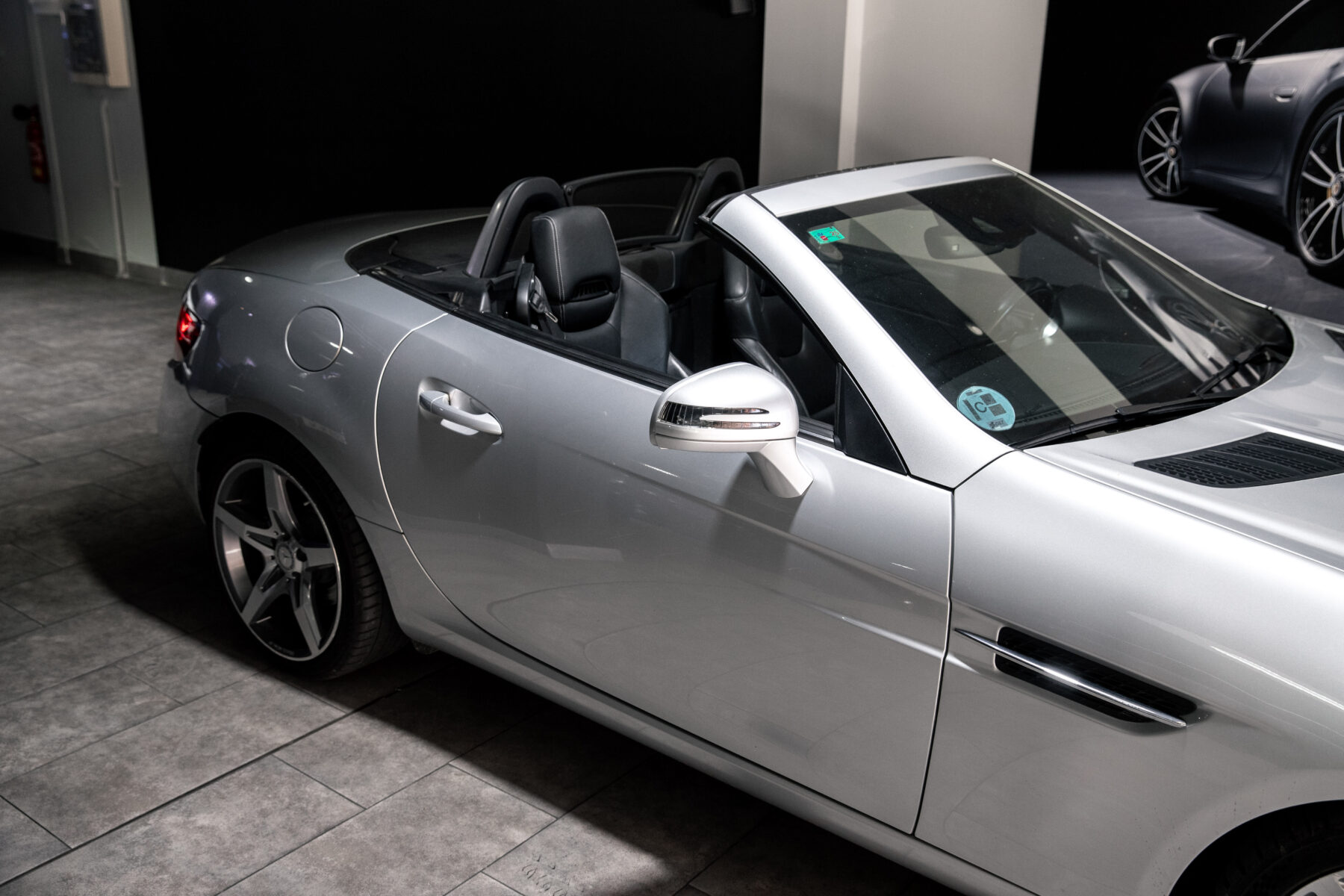 MERCEDES-BENZ SLC 250d AMG