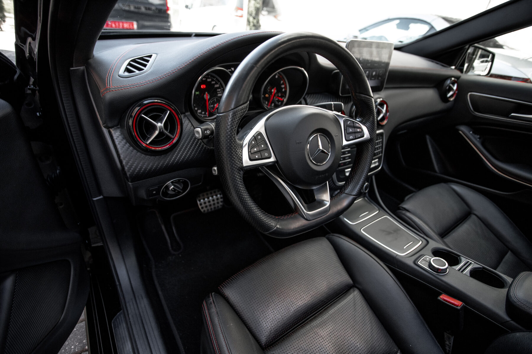 MERCEDES-BENZ A250 AMG 4 MATIC