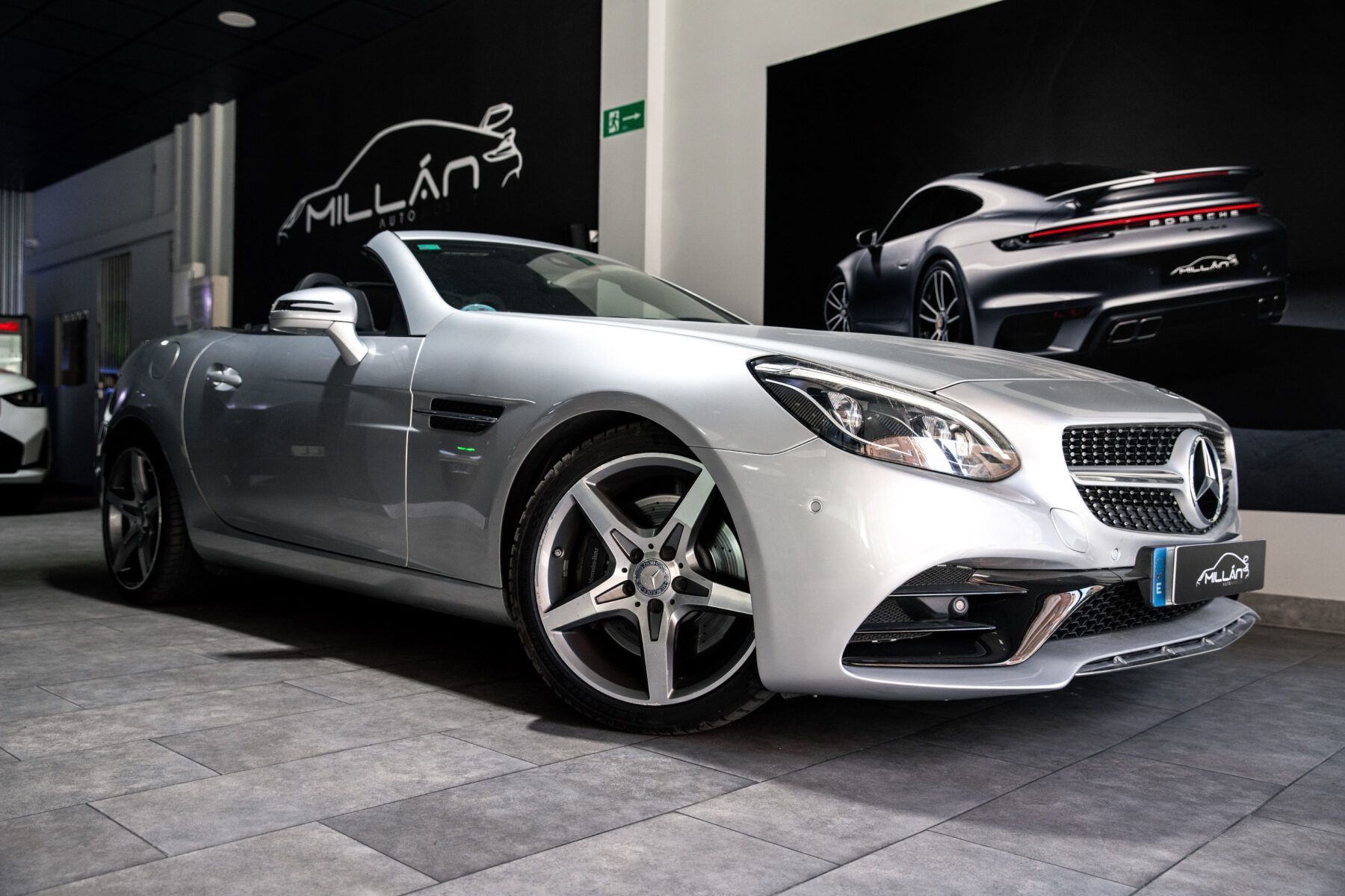 MERCEDES-BENZ SLC 250d AMG