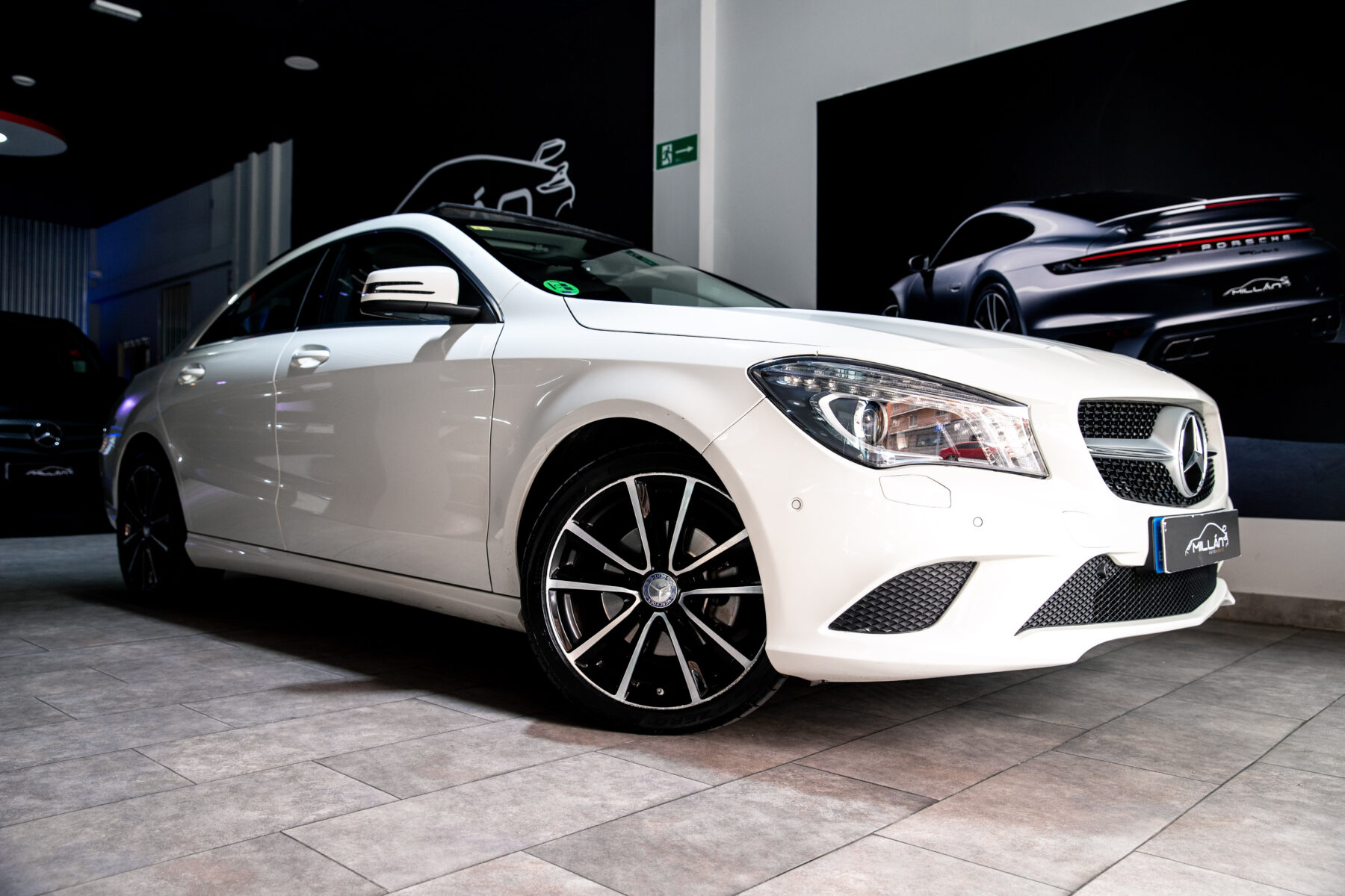 MERCEDES-BENZ CLA 200d 4 matic