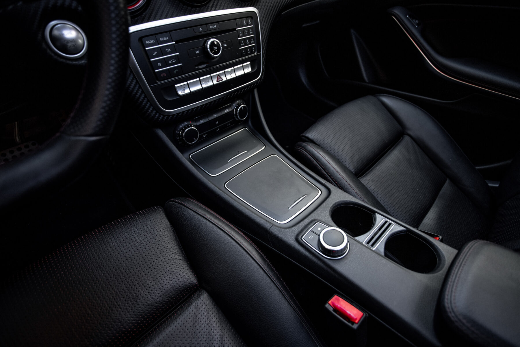 MERCEDES-BENZ A250 AMG 4 MATIC