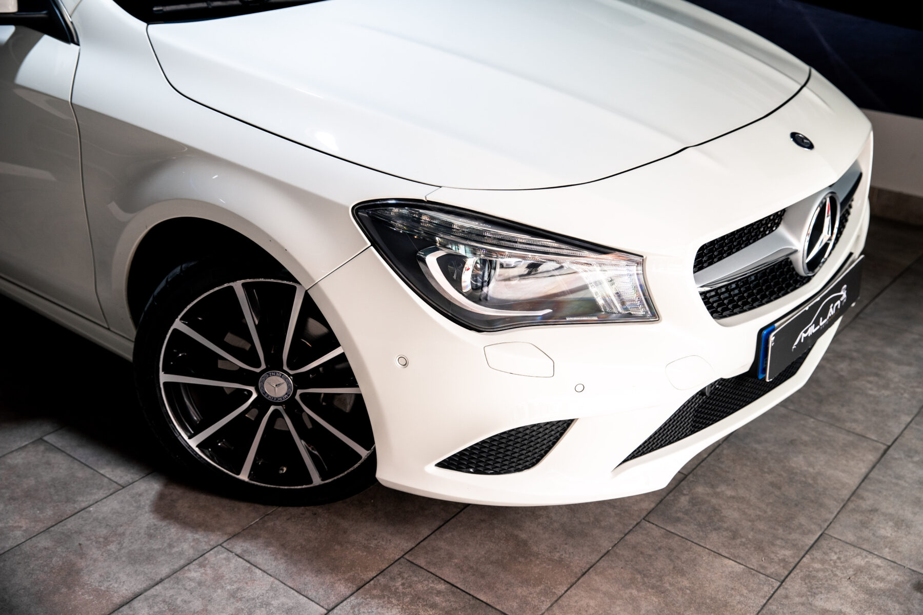 MERCEDES-BENZ CLA 200d 4 matic