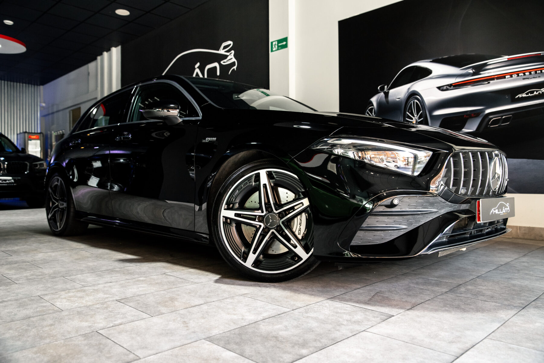 MERCEDES-BENZ A35AMG 4 MATIC