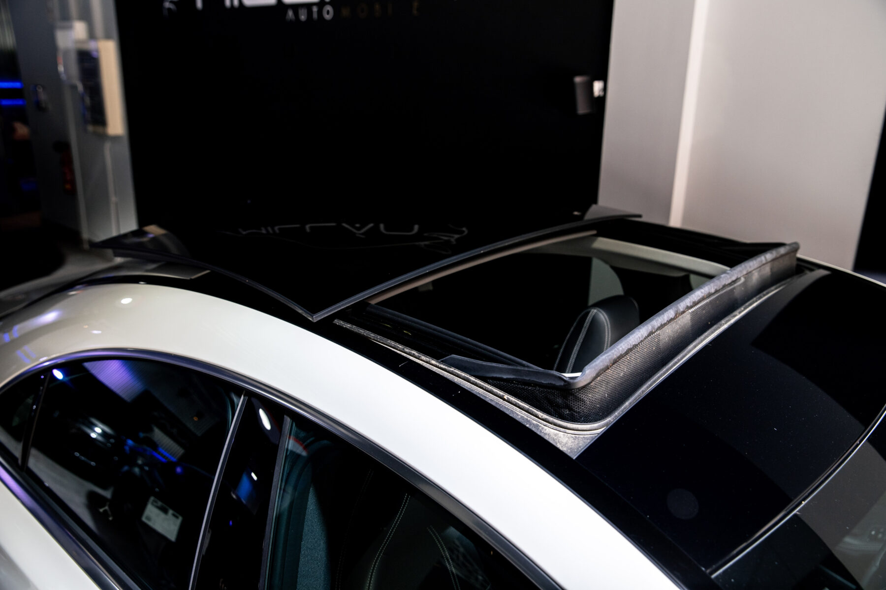 MERCEDES-BENZ CLA 200d 4 matic