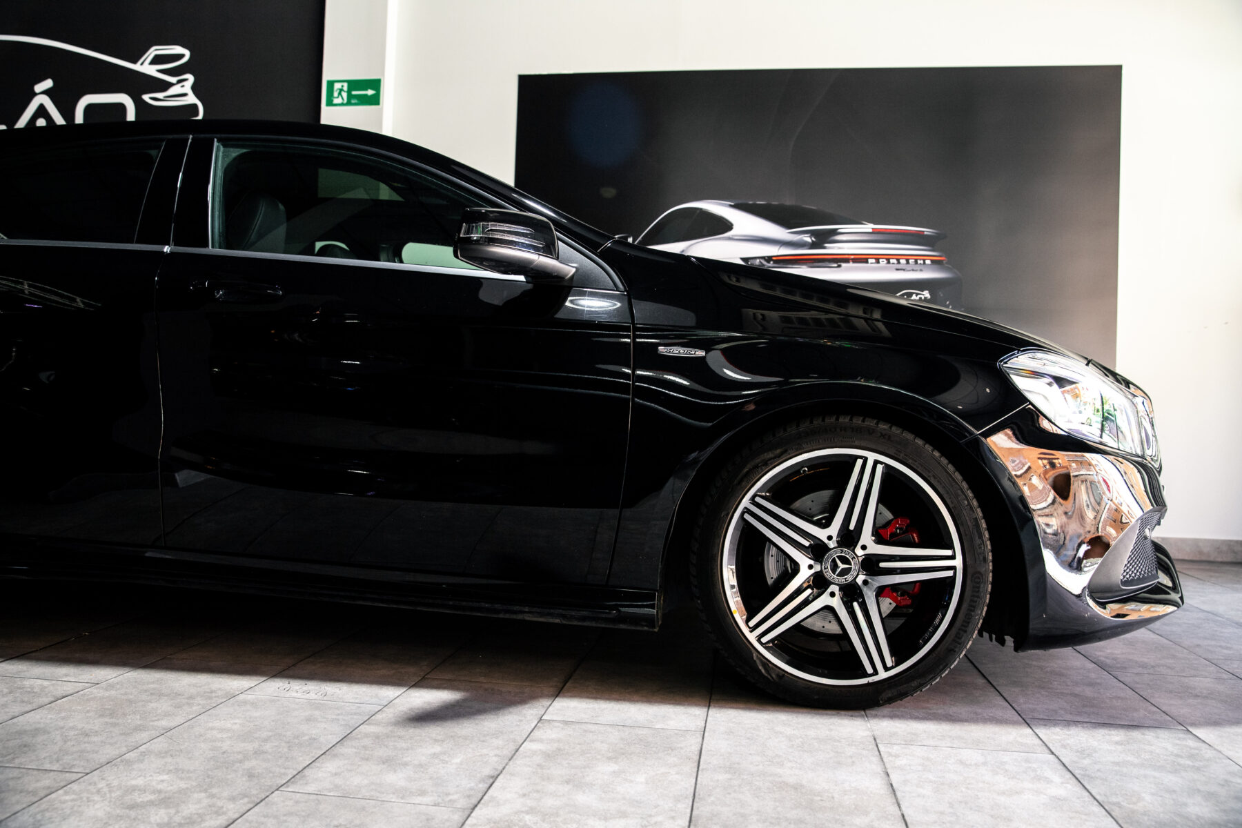 MERCEDES-BENZ A250 AMG 4 MATIC