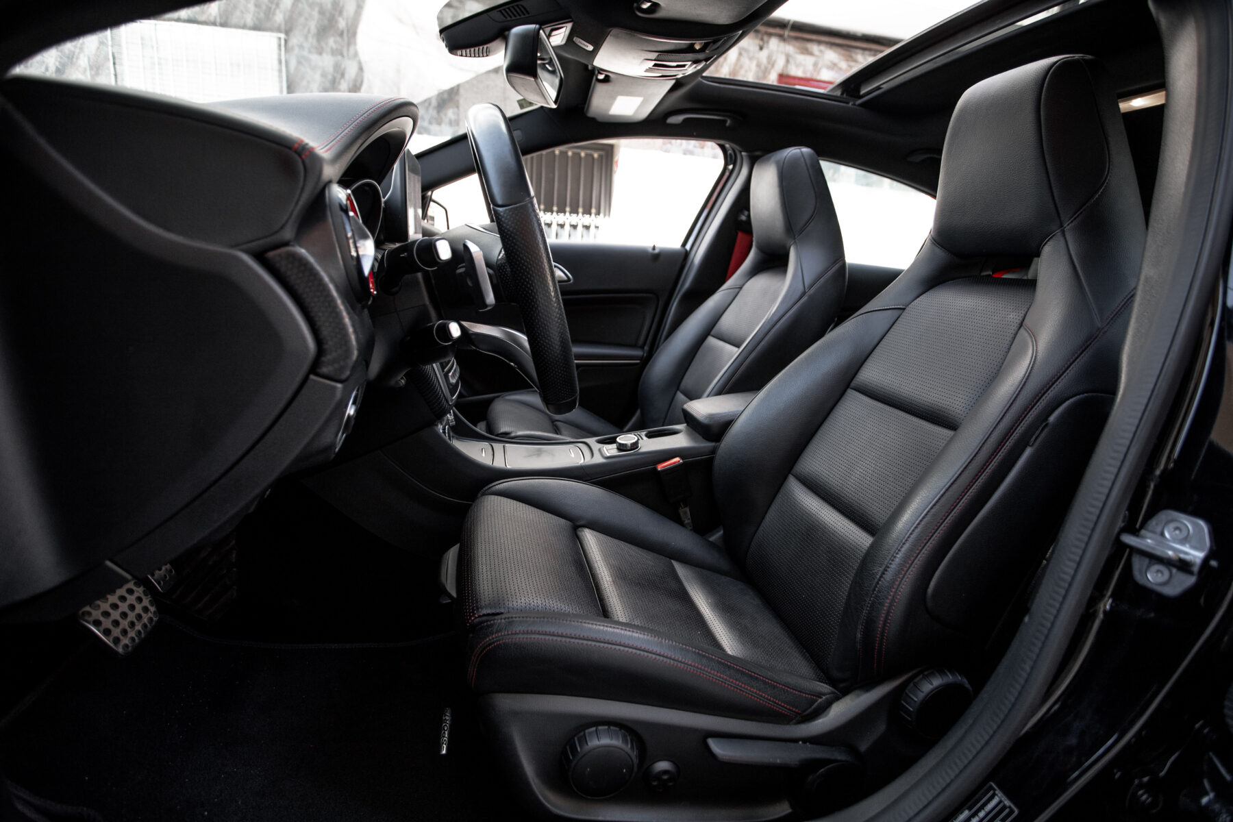 MERCEDES-BENZ A250 AMG 4 MATIC