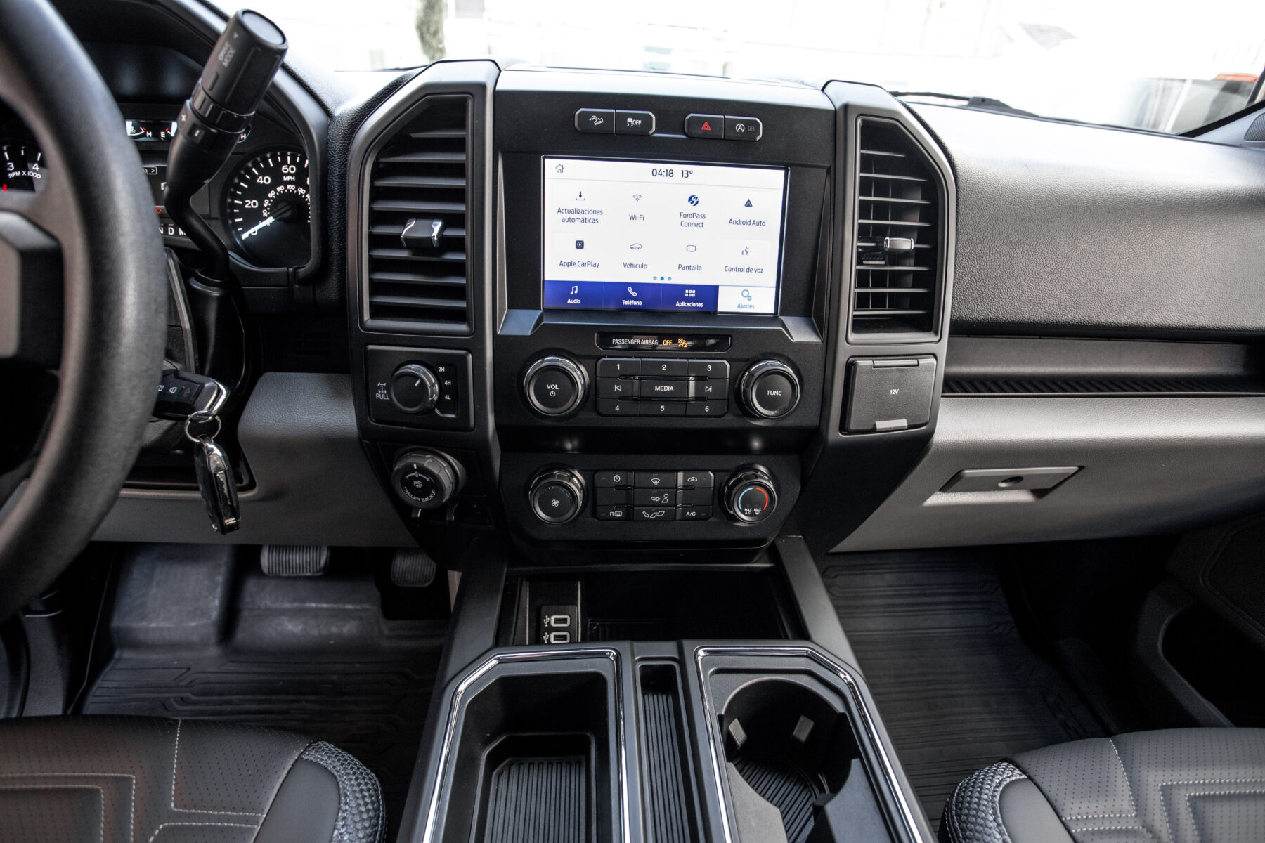 FORD F150 XLT LARIAT SUPERCREW AWD V8