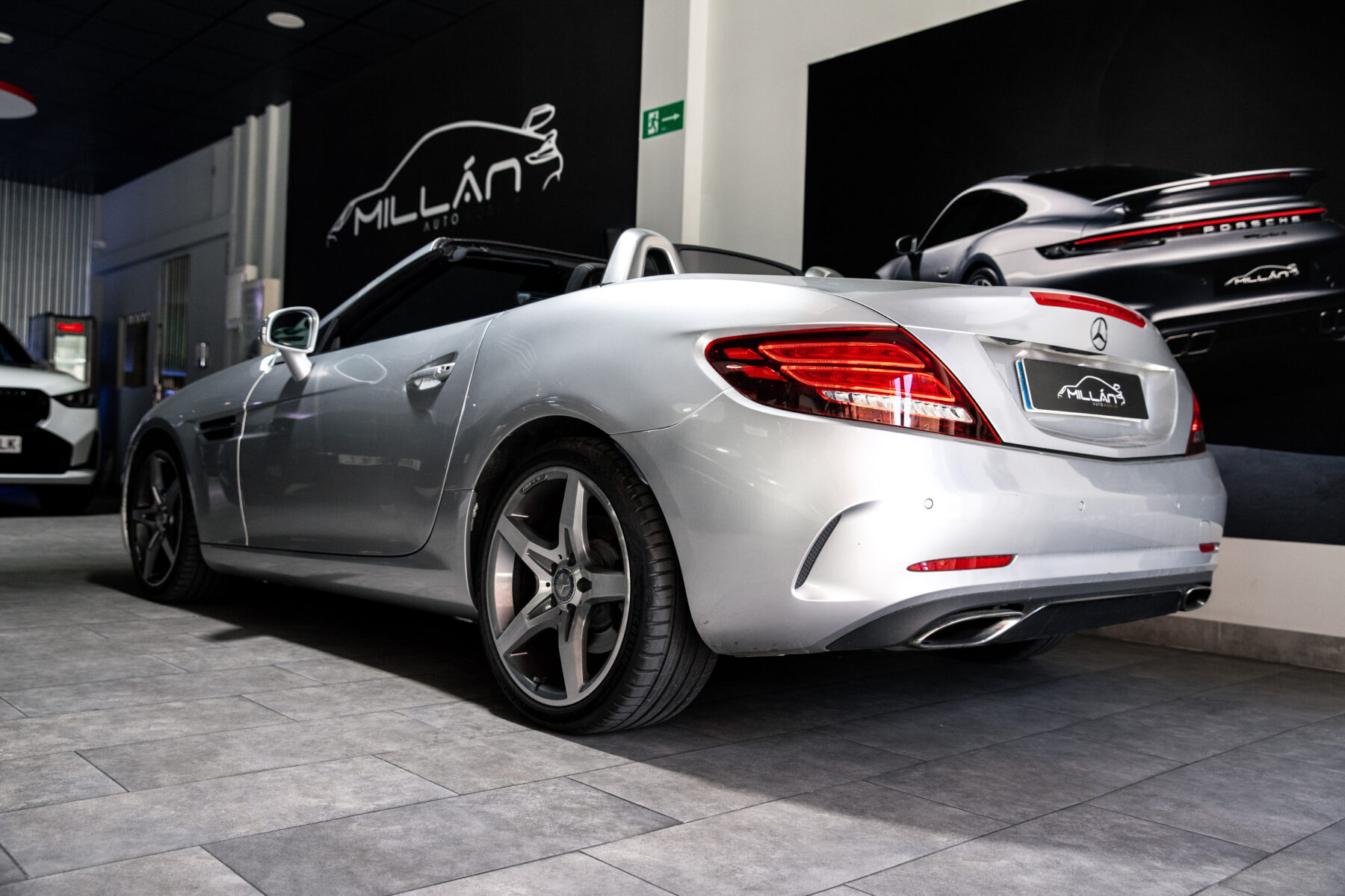 MERCEDES-BENZ SLC 250d AMG