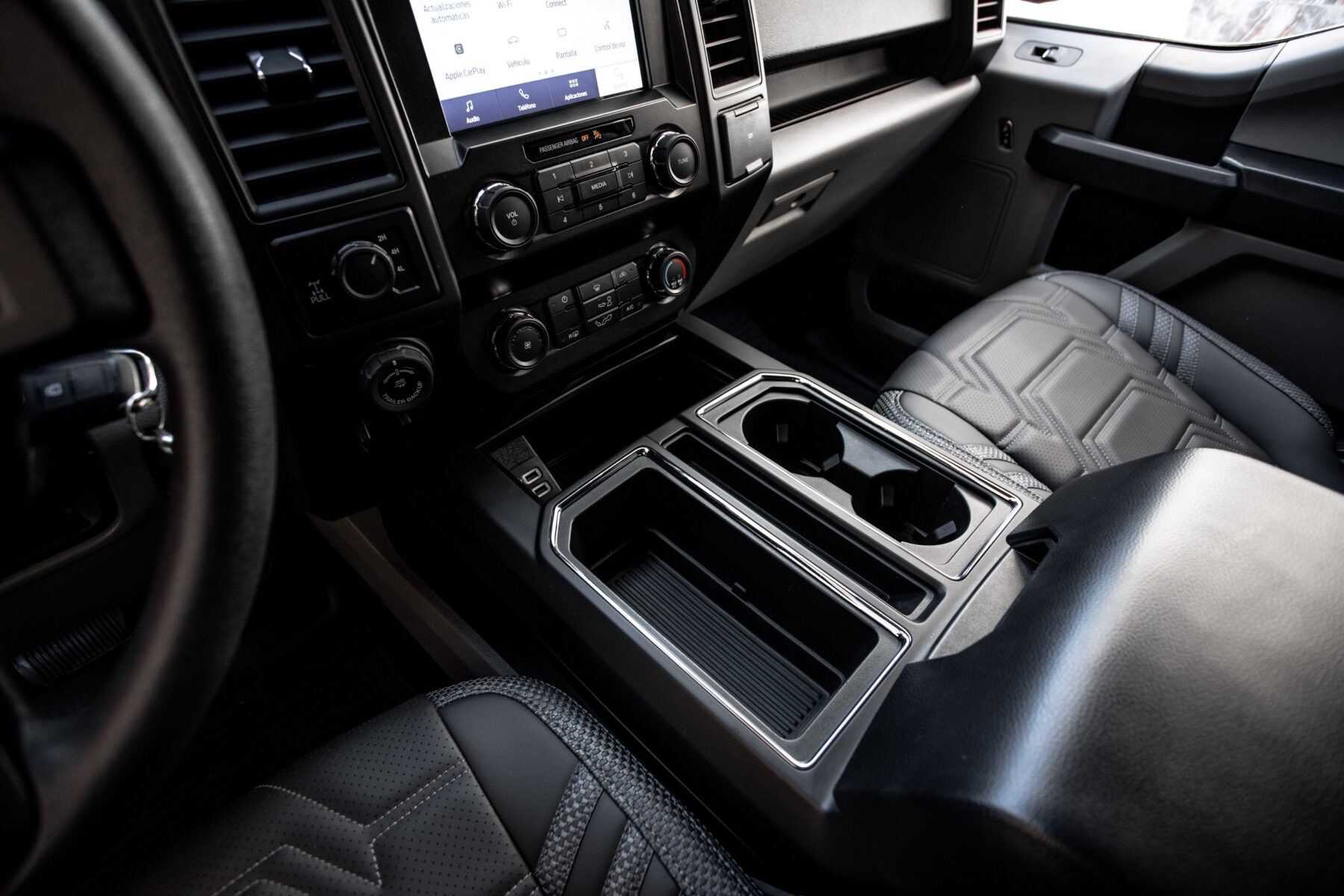 FORD F150 XLT LARIAT SUPERCREW AWD V8